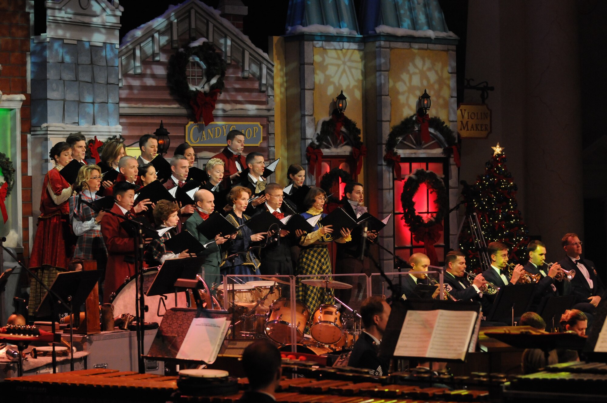 The Concert Band and Singing Sergeants perform during the 2008 Holiday Concert Series. The theme of this year's show is “The Best Gift of All.” It will feature three groups from the Band--the Concert Band, Singing Sergeants and Ceremonial Brass--as well as several guest performers including ballet dancers, Santa and Mrs. Claus and the Grinch! The program will highlight a variety of selections that are sure to get you in the holiday spirit! This year’s performances will take place on Saturday, December 4 at 3 p.m. and 7:30 p.m., and Sunday, December 5 at 3 p.m. As in the past, the home for our holiday concerts will be the Daughters of the American Revolution Constitution Hall in Washington, D.C.