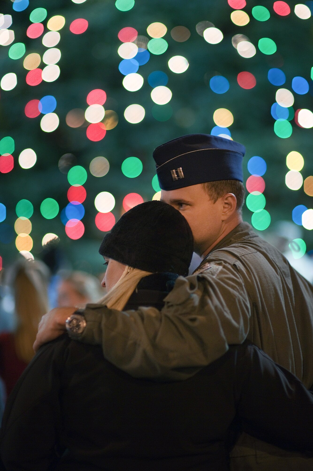YOKOTA AIR BASE, Japan -- The Yokota Christmas Tree Lighting Ceremony was held Nov.30 at the Traditional Chapel. (U.S. Air Force photo/Osakabe Yasuo)