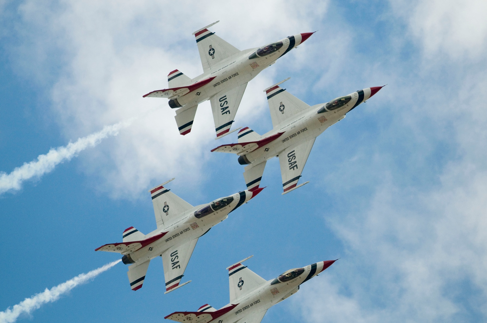 The U.S. Air Force Thunderbirds perform during the Thunder Over the Blue Ridge Open House and Air Show. The 167th Airlift Wing, West Virginia Air National Guard unit in Martinsburg, WV held an open house in conjuction with the Thunder Over the Blue Ridge Air Show on September 4 and 5, 2010. The U.S. Air Force Thunderbirds and the U.S. Army Golden Knights headlined the show. (U.S. Air Force photo by MSgt Sean Brennan)