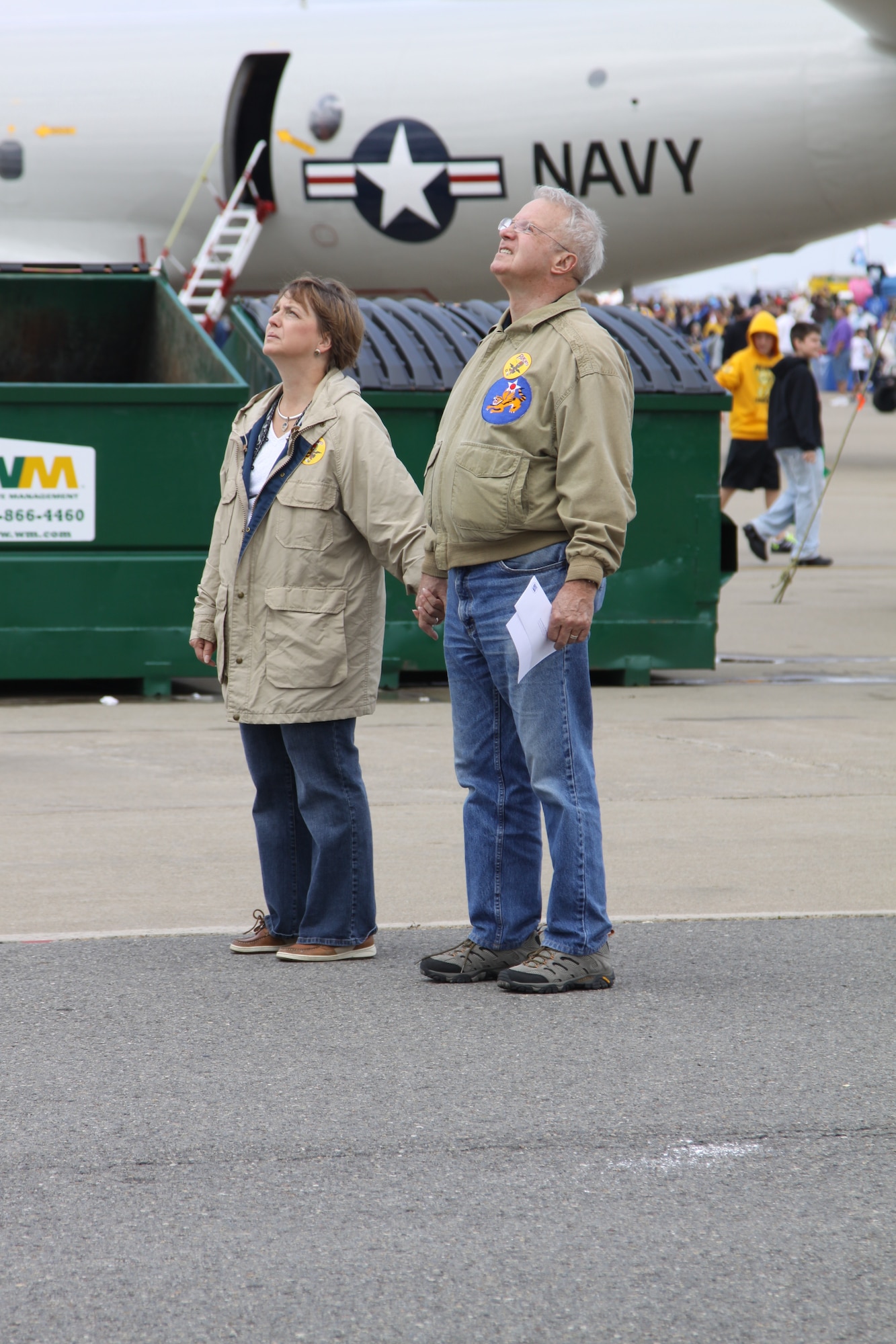 Spectators Watch Planes Perform at Air Show > Pittsburgh Air Reserve