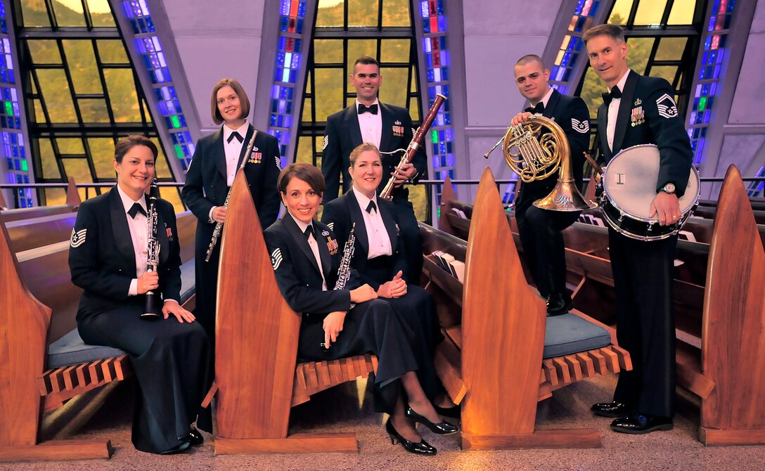Academy Winds is an innovative septet that utilizes members from all of the USAF Academy Band's instrument families, and strives to play in a variety of musical styles, honoring our veterans and all the men and women currently serving around the globe.