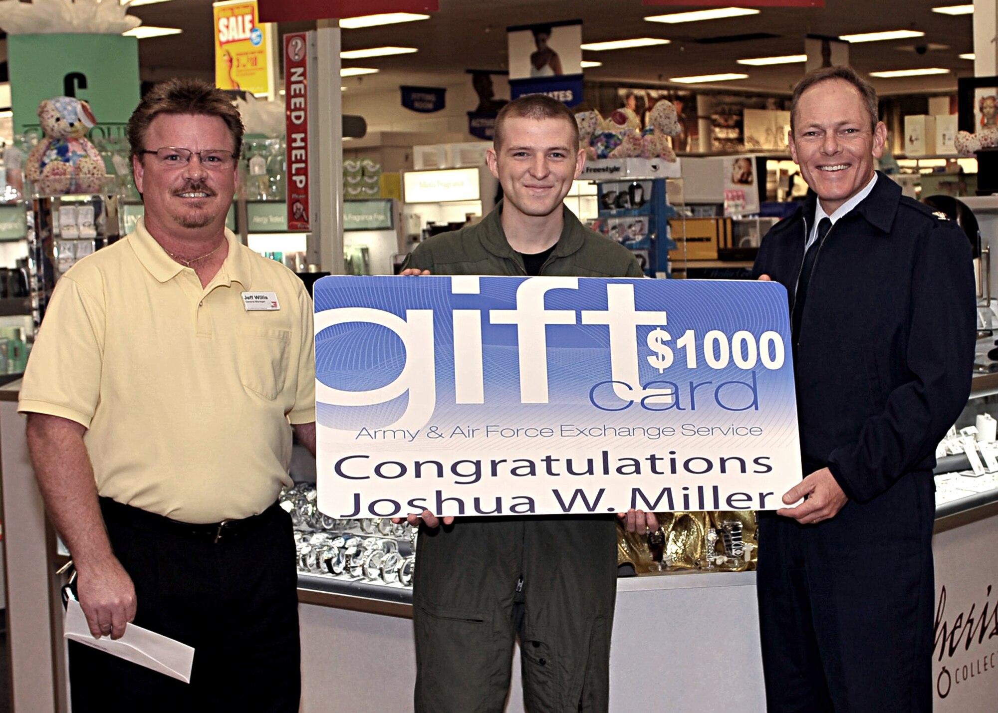 Cannon airman wins AAFES gift card > Cannon Air Force Base > News
