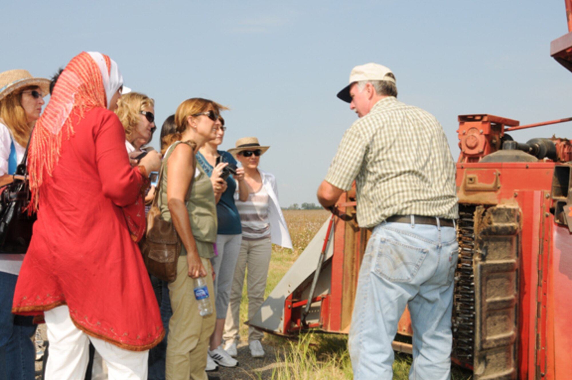 Spouses of international officers attending Air University visit Richard and Becky Edgars’ cotton farm in Deatsville, Ala., Sept. 22. (Air Force photo/Wendy Simonds)