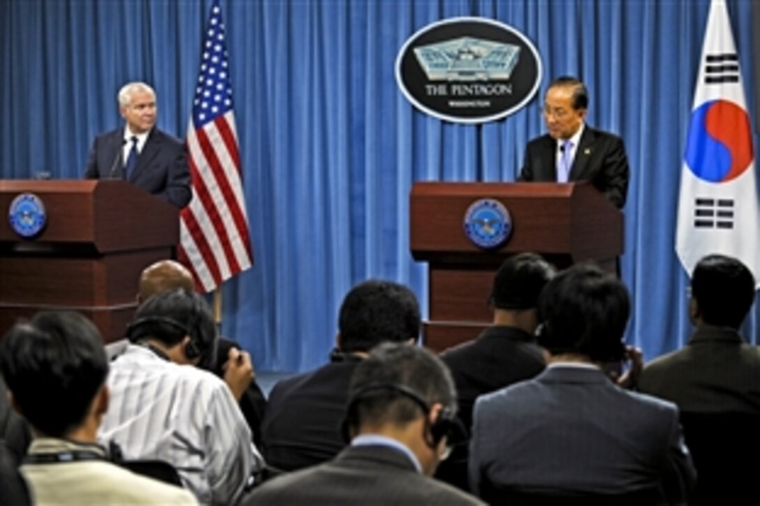 U.S. Defense Secretary Robert M. Gates, left, and South Korean Defense Minister Kim Tae-young hold a press conference at the Pentagon, Oct. 8, 2010, at the conclusion of the 42nd annual Security Consultative Meeting between the two nations.  Both defense leaders made statements reafirming the strong security ties existing between the two longtime allies.