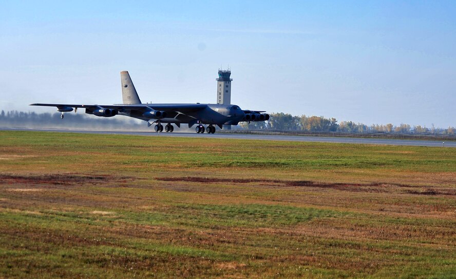 MINOT AIR FORCE BASE, N.D. -- A B-52H Stratofortress, takes off during a rapid launch as part of Prairie Vigilance 11-1 here Oct. 9. Air Force Global Strike Command Airmen from Minot AFB and Barksdale AFB, La., took part in this multi-aircraft rapid launch. Exercises like these are integral to maintaining mission readiness and ensuring Team Minot is prepared to answer the call of the President of the United States and Combatant Commanders. (U.S. Air Force photo by Senior Airman Michael J. Veloz)