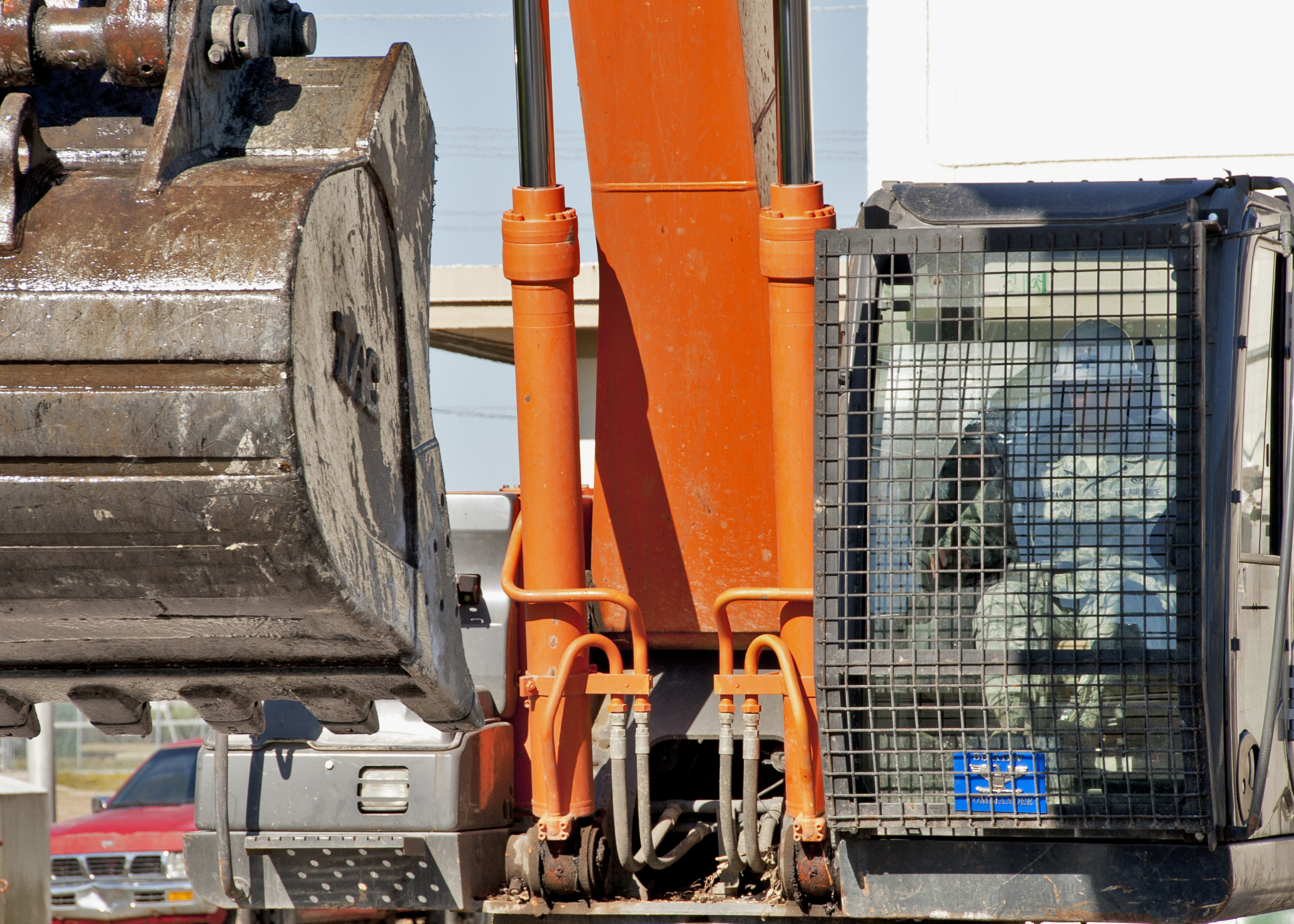 ABW commander demolishes old NCO club > Eglin Air Force Base > Article Display
