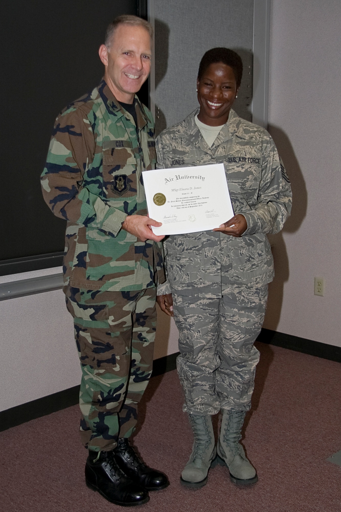 EO sergeant graduates Senior NCO Academy > Grissom Air Reserve Base