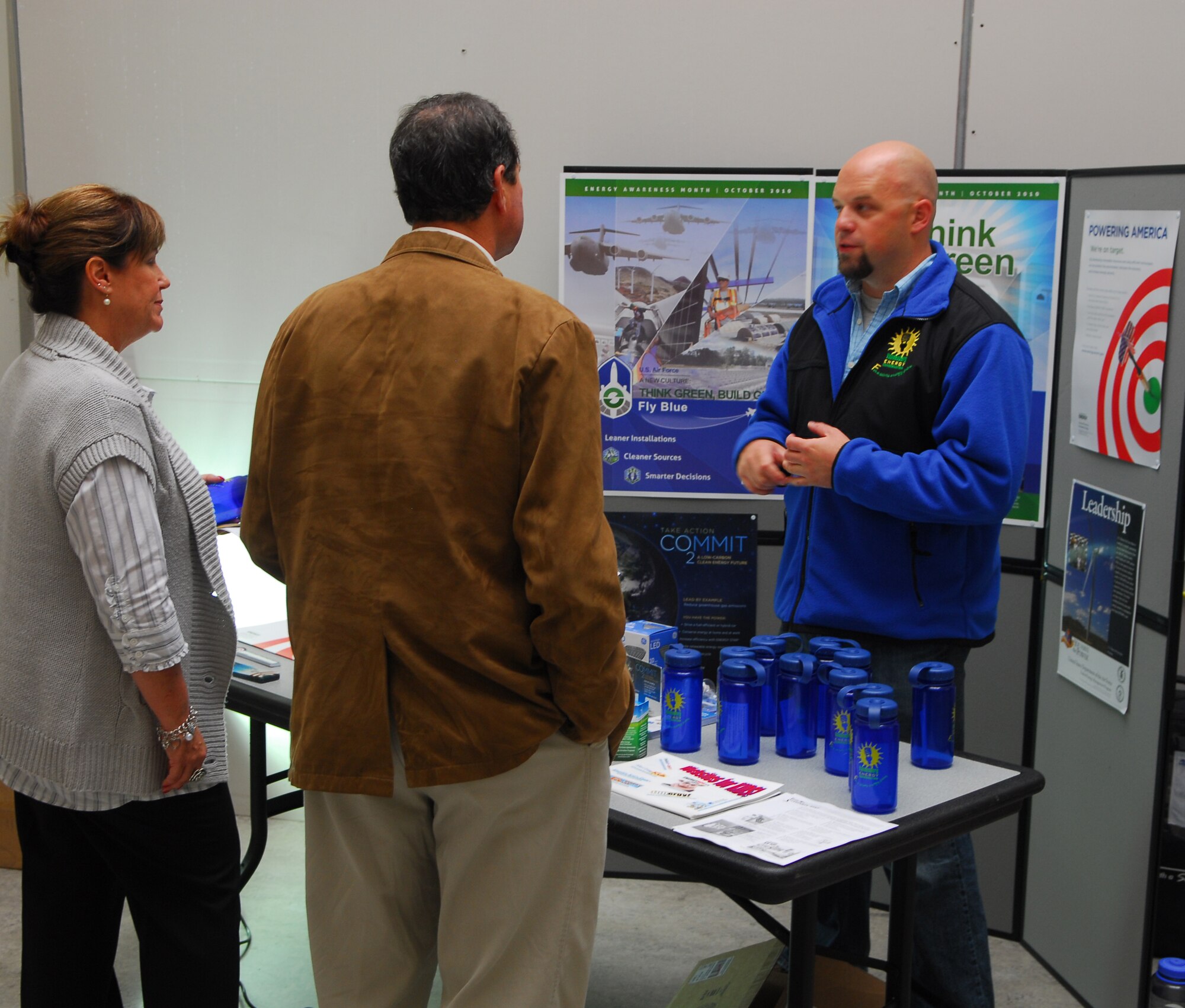 VANDENBERG AIR FORCE BASE, Calif. – Bradley King, a 30th Civil Engineer Squadron energy manager, speaks with patrons about energy conservation at the Base Exchange here on Thursday, Oct, 21, 2010.  October has been recognized by the United States government as Energy Awareness Month since 1991. (U.S. Air Force photo/Senior Airman Steve Bauer) 
