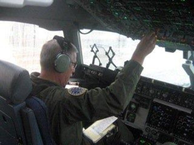 Major General Martin Mazick, Air Force Reserve Vice Commander takes control of the newest C-17 Globemaster III at Boeing Aircraft in Long Beach, California on a delivery flight to Joint Base Charleston, South Carolina.  (U.S. Air Force photo/Lt. Col. Bill Walsh)
