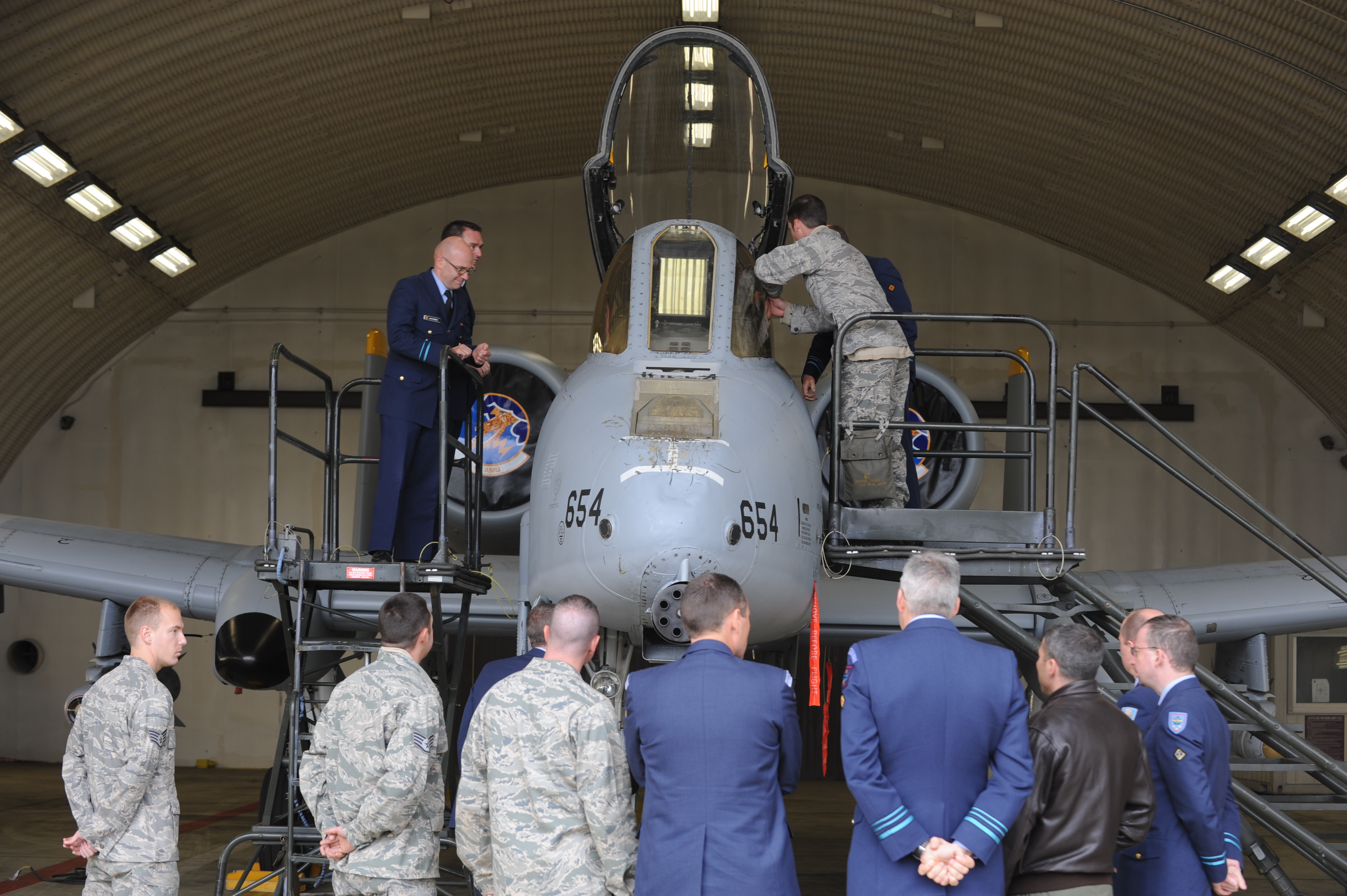 Belgian Defense College members visit Spangdahlem > Spangdahlem Air