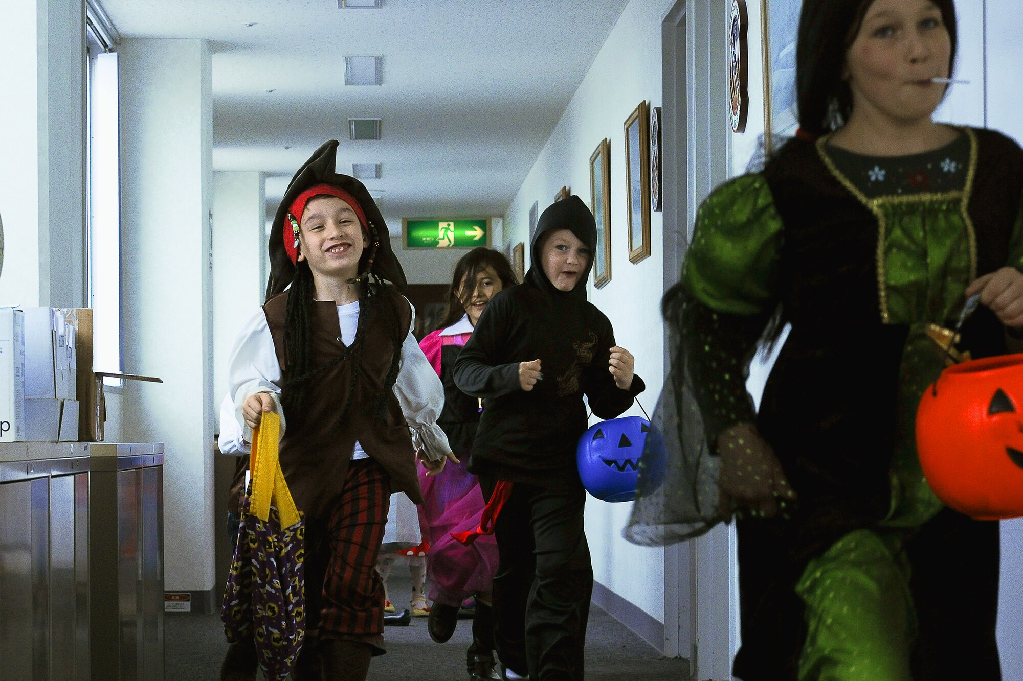 YOKOTA AIR BASE, Japan -- The 374th Operation Group hosted their 2nd Annual Family trick or treat here Oct. 29. This enabled children from Yokota to see their parent's workplace while trick-or-treating. (U.S. Air Force photo/Osakabe Yasuo)
