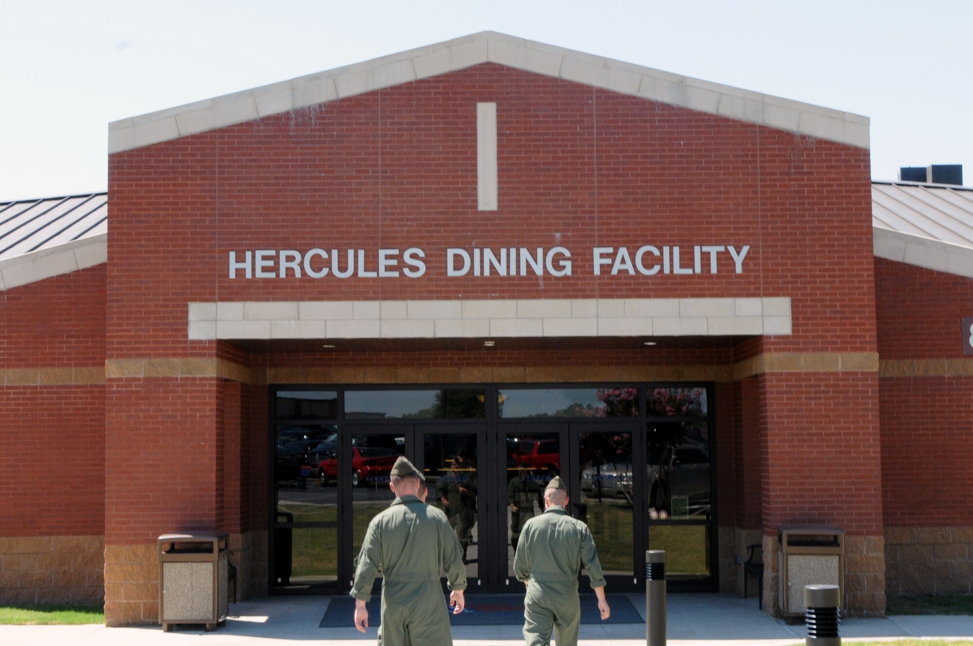 Servicemembers walk to the Hercules Dining Facility Aug. 23. The dining facility opened at its current location in October 2009 and has served more than 21,500 meals each month to meal card holders and other authorized users. (Courtesy photo by Ashley Mangin)
