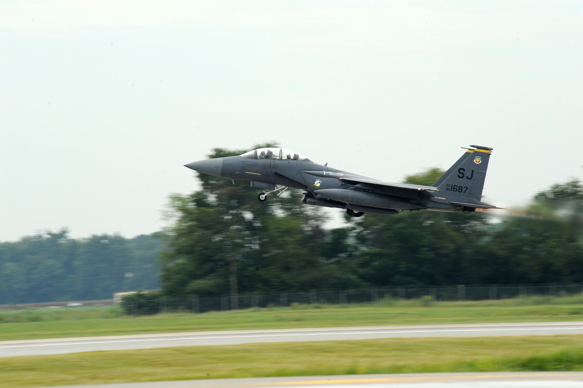 SEYMOUR JOHNSON AIR FORCE BASE, N.C. -- An 30 F-15E Strike Eagle's takes off during the Hurricane Earl jet evacuation here, Sept. 2, 2010. The aircraft were evacuated to Eglin Air Force Base, Fla. to avoid the projected high winds that may hit Wayne County associated with Hurricane Earl. (U.S. Air Force photo/ Staff Sgt. Courtney Richardson)