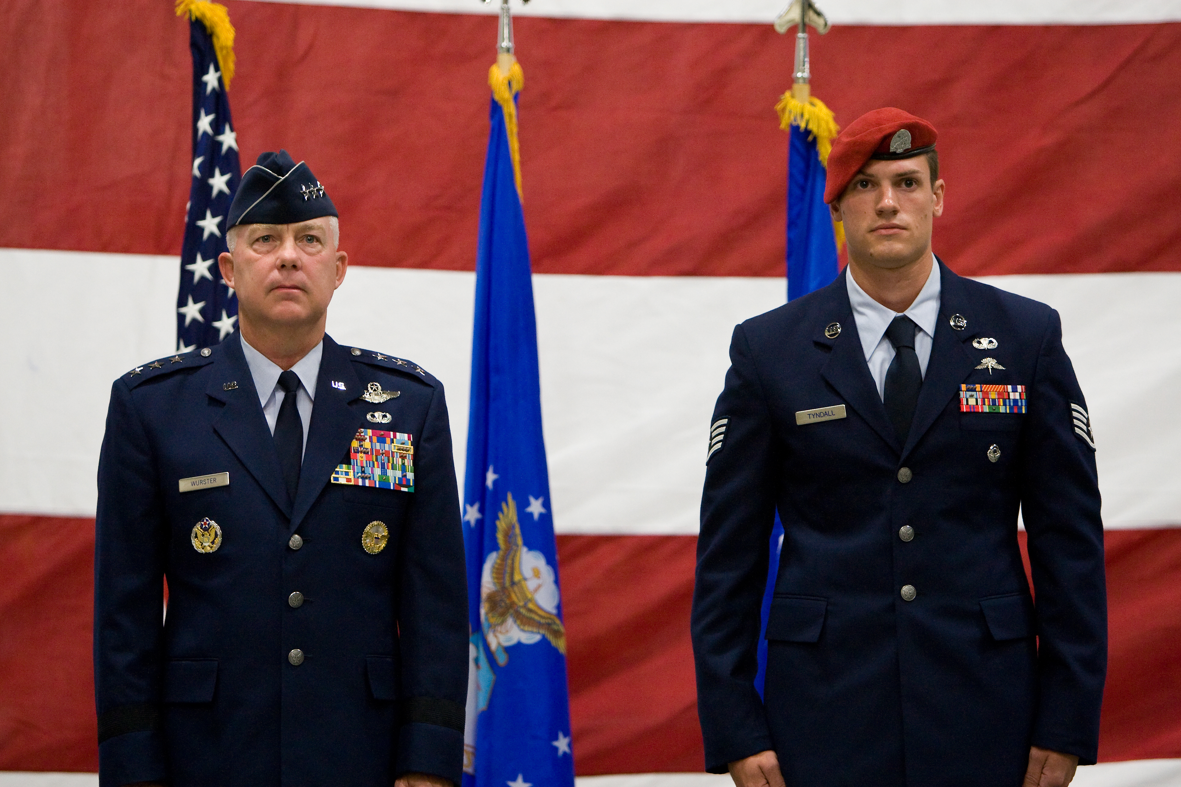 McChord combat controllers receive medals > Air Mobility Command