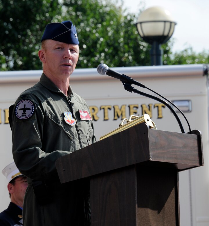Col. Tom Anderson, 188th Fighter Wing commander, gives a speech during a Sept. 11, 2001, remembrance gathering at the University of Arkansas-Fort Smith Sept. 10, 2010. (U.S. Air Force photo by Capt. Heath Allen/Arkansas National Guard Public Affairs)


