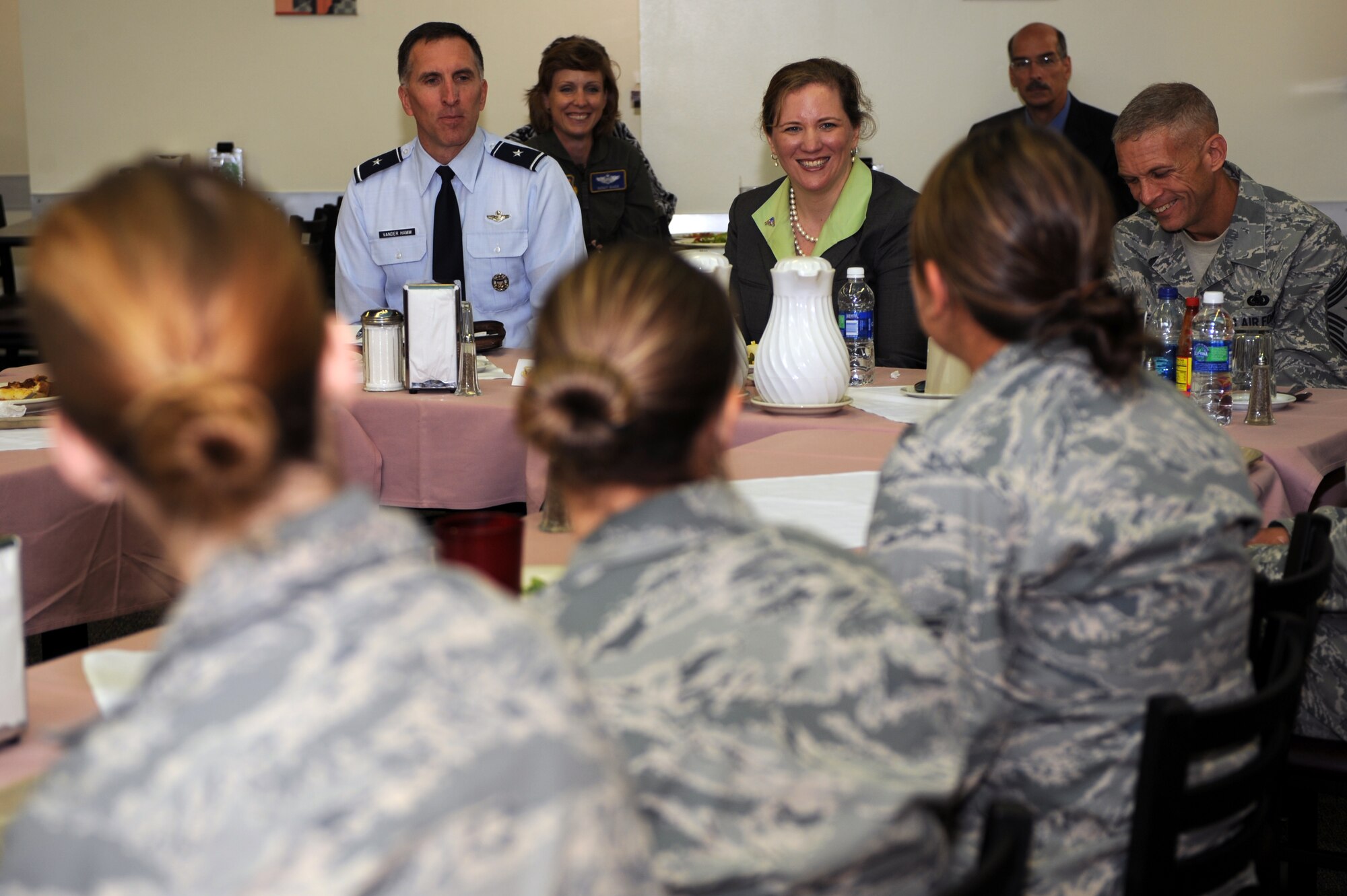 WHITEMAN AIR FORCE BASE, Mo., -- The Honorable Erin Conaton, Under Secretary of the Air Force, has lunch and interacts with Airmen at the Whitman dining facility during her visit here on Sept 2.
(U.S. Air Force photo/Staff Sgt. Jason Huddleston) (Released)

