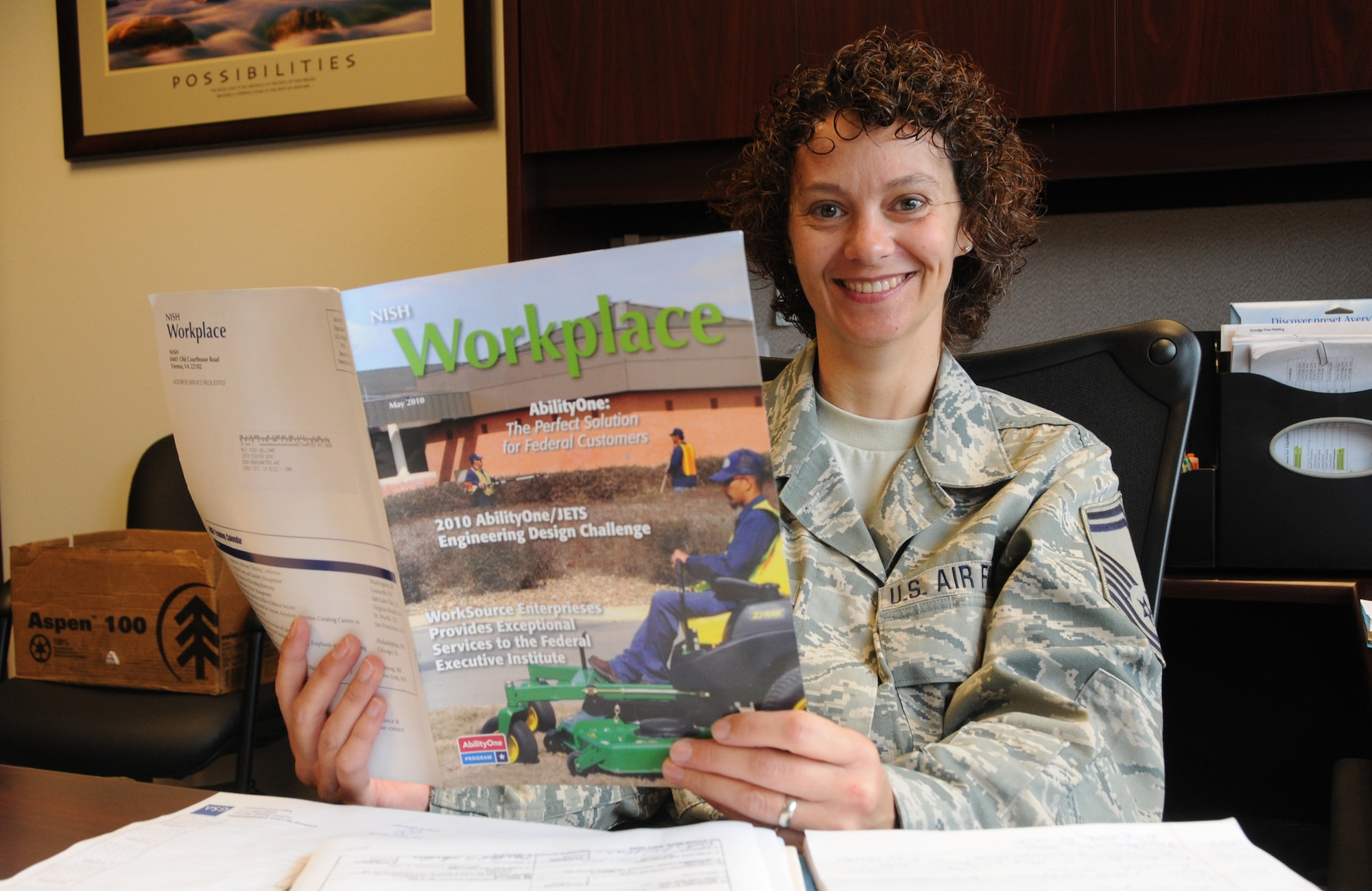 Senior Master Sgt Vicky Williams reads “Workplace” magazine while at the 185th Air Refueling Wing (ARW). Williams works as the Base Contracting Officer at the Iowa Air National Guard’s 185th ARW in Sioux City, Iowa.

USAF Photo: Master Sgt. Vincent De Groot 185ARW Public Affairs
