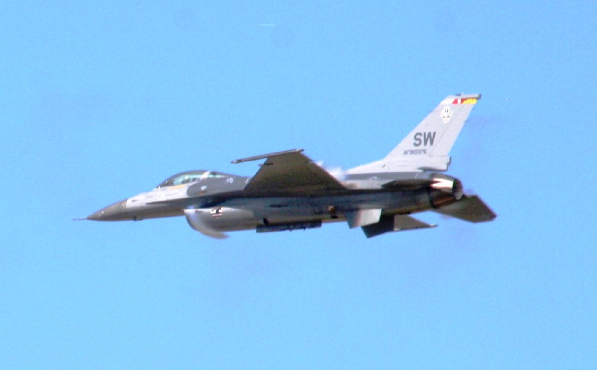 An F-16 Fighting Falcon performs during the 2010 Airpower Over The Midwest Airshow on Sept. 11, 2010, at Scott Air Force Base, Ill. Tens of thousands of people attended the two-day airshow. (U.S. Air Force Photo/Master Sgt. Scott T. Sturkol)