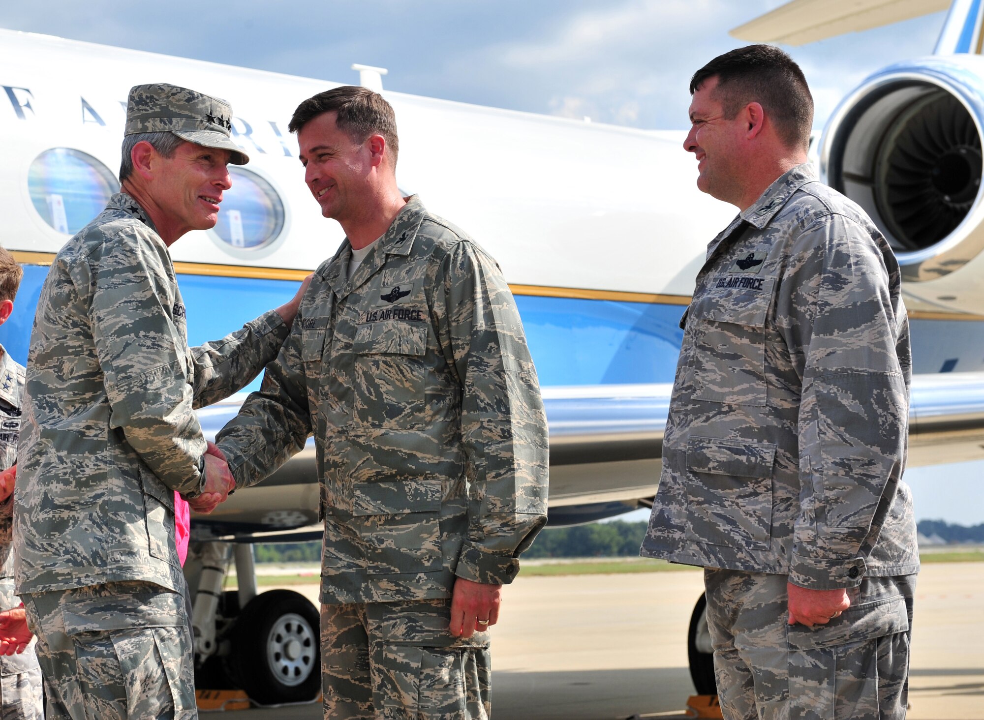 100907-F-8430J-046
SHAW AIR FORCE BASE, S.C. - Air Force Chief of Staff Gen. Norton A. Schwartz (left) is greeted by 20th Fighter Wing Commander, Col. Charles Moore (center) and 20th Fighter Wing Vice Commander, Colonel Donavan Godier (right) at Shaw Air Force Base, S.C. Sept. 7, 2010. General Schwartz and Chief Master Sgt. of the Air Force James A. Roy visit Shaw to gain insight into the mission and speak with Airmen from units across the base to hear their concerns. (U.S. Air Force photo/Airman 1st Class Amber E. N. Jacobs (Released))