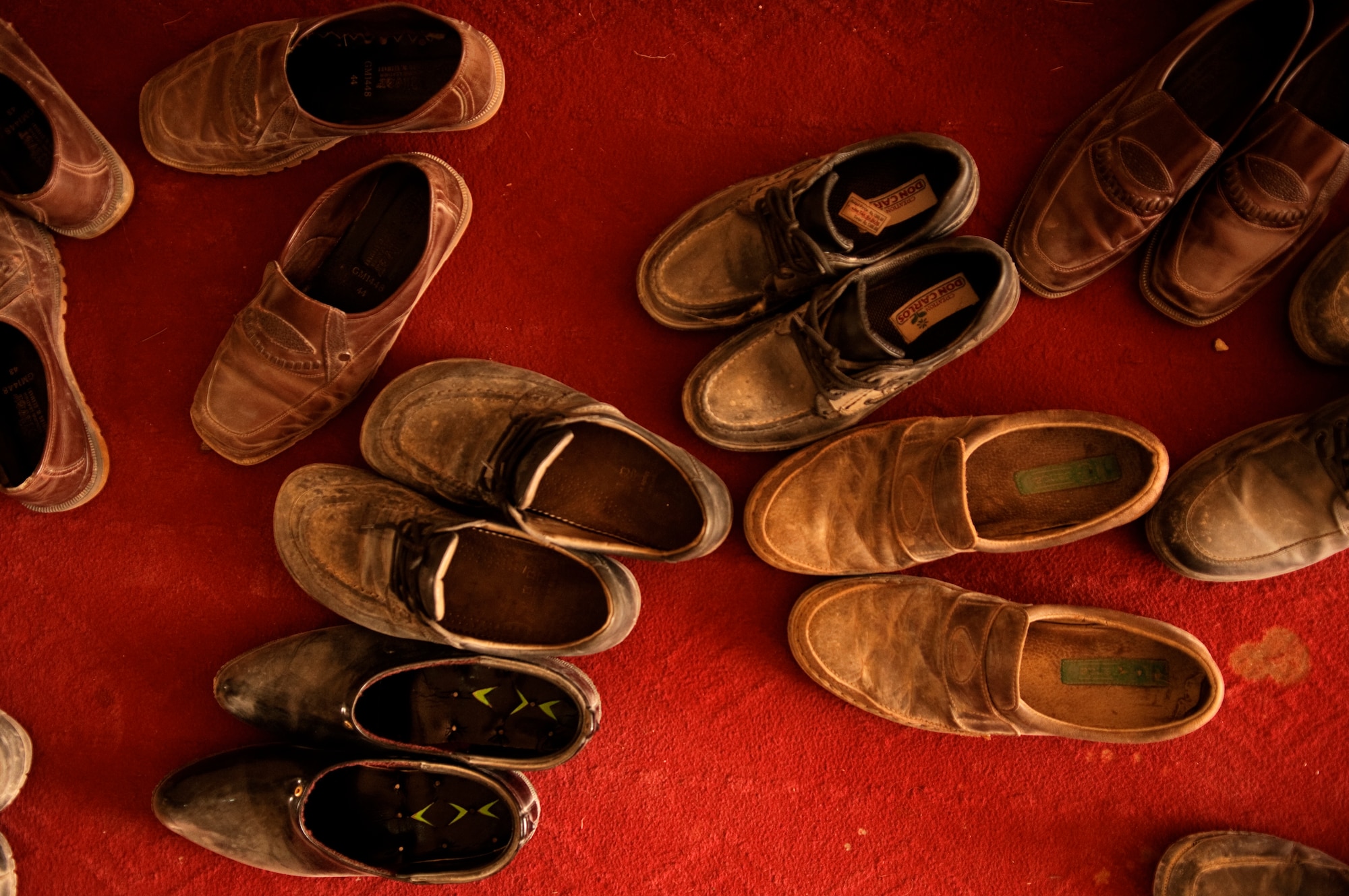 Red chief local online shoes