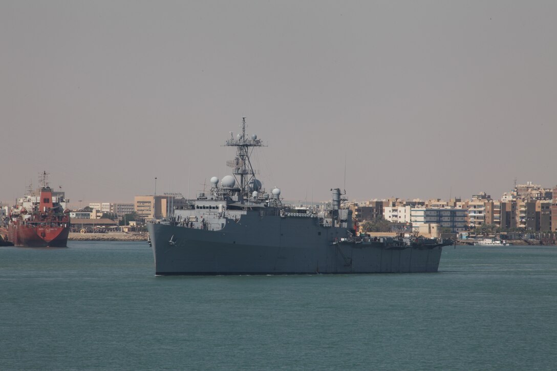 USS Ponce, one of the ships comprising Kearsarge Amphibious Ready Group, transits the Suez Canal, Sept. 16, 2010. 26th Marine Expeditionary Unit deployed aboard the ships of Kearsarge ARG in late August responding to an order by the Secretary of Defense to support Pakistan flood relief efforts.