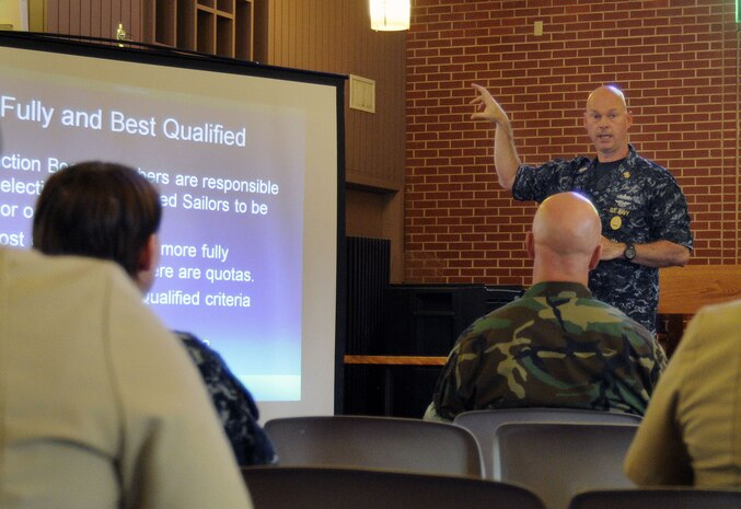 Master Chief Mineman Tim Hickman instructs Sailors assigned to Naval Weapons Station Charleston on his top tips for success in reaching for their anchors and making the rank of chief petty officer. In addition to information available on Navy Knowledge Online, Master Chief Hickman had many truths to share on general misconceptions about making the E-7 rank. Master Chief Hickman is assigned to Naval Munitions Command aboard NWS Charleston. (U.S. Navy photo/Mass Communication Specialist 1st Class (SW/AW) Jennifer R. Hudson)