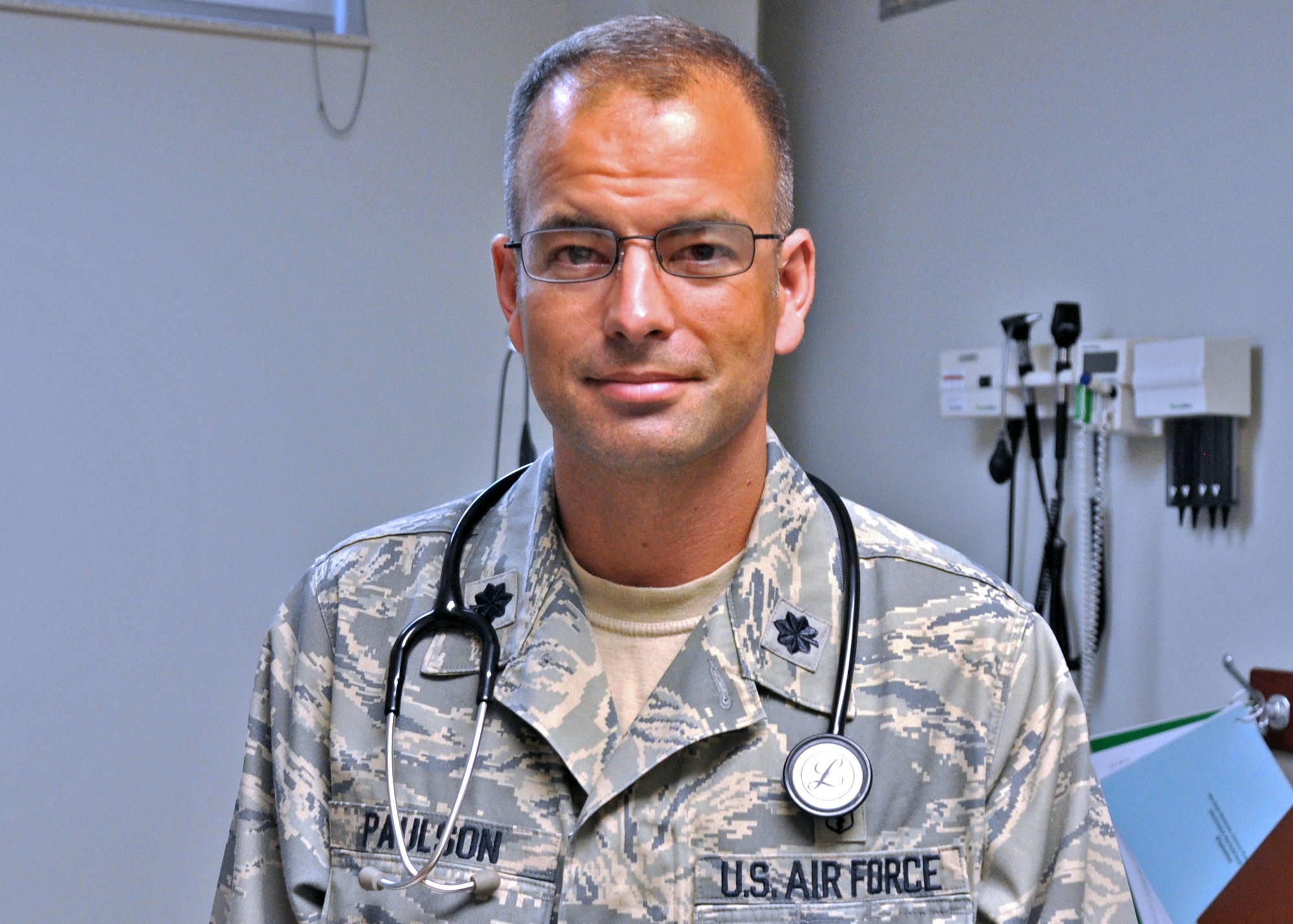 Lt. Col. Christopher P. Paulson, 96th Medical Operations Squadron, was presented the Air Force Association's Paul W. Myers Award for an Air Force medical corps officer Sept. 13 in Washington, D.C.  (U.S. Air Force photo/Chrissy Cuttita) 