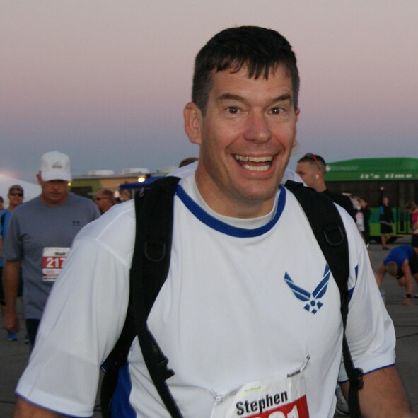 Tech. Sgt. Steve Woofter, 916th Intel Flight, looks pretty excited before the start of the 2010 Air Force Marathon in Dayton, Ohio. (USAF photo by MSgt. Wendy Lopedote, 916ARW/PA)