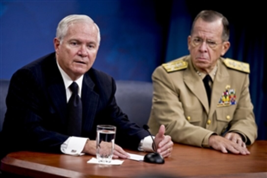 Defense Secretary Robert M. Gates and Navy Adm. Mike Mullen, chairman of the Joint Chiefs of Staff, address the media during a briefing at the Pentagon, Sept. 23, 2010.