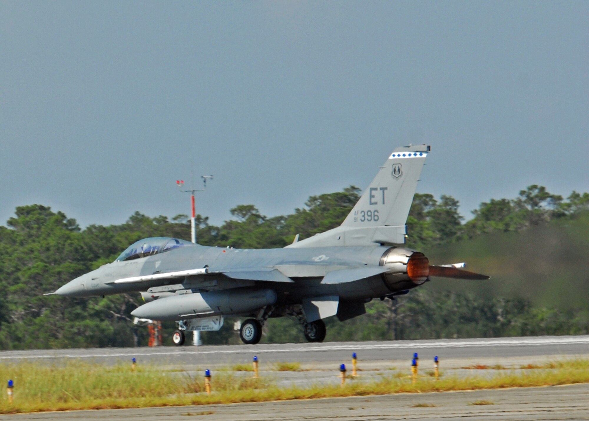 A 46th Test Wing F-16 prepares for take-off from Eglin Air Force Base, Fla.  More than 1,000 personnel of the 46th Maintenance Group are responsible for maintenance procedures for all of the 46th and 53rd aircraft located at Eglin.  (U.S. Air Force photo/Samuel King Jr.) 
