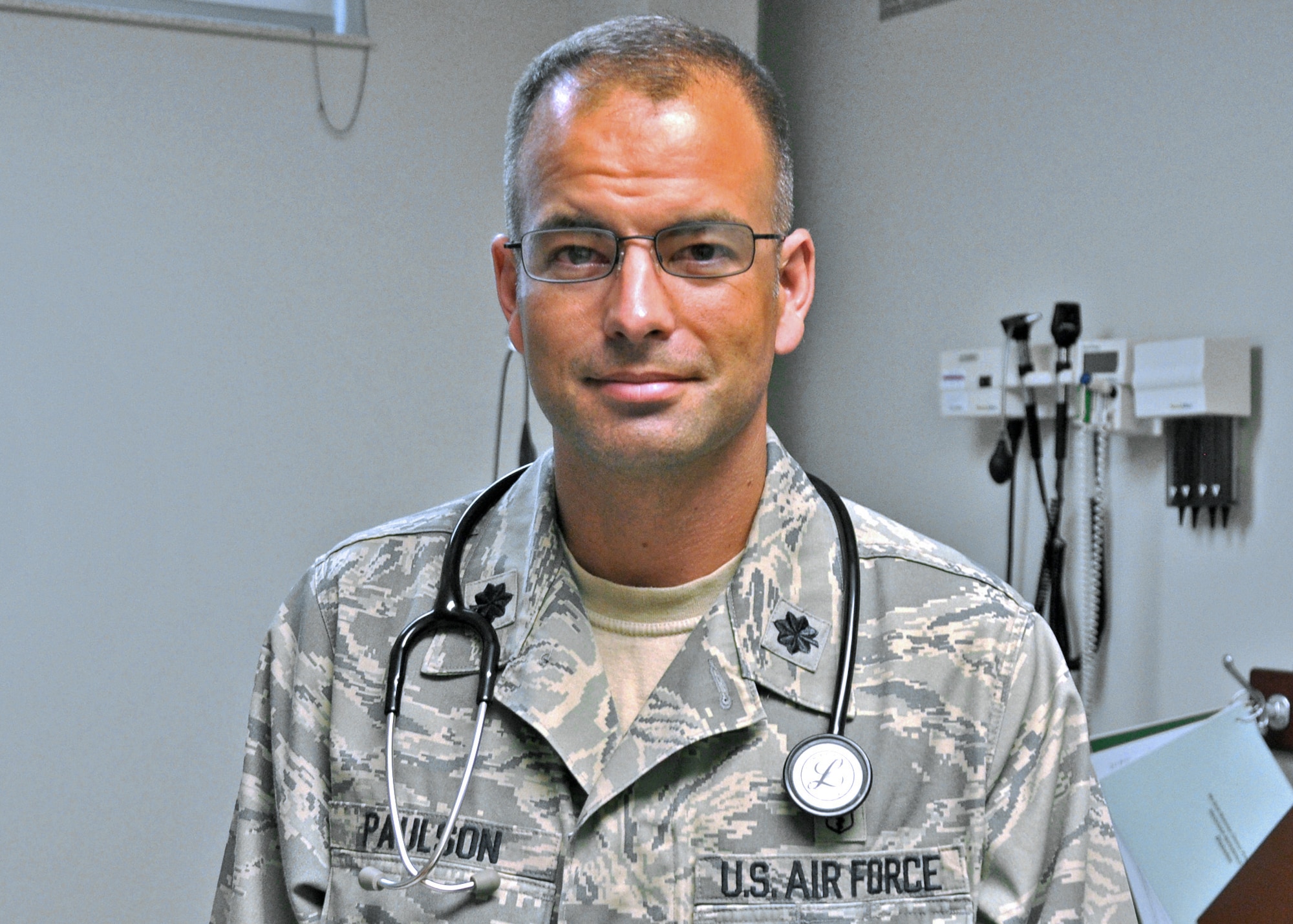 Lt. Col. (Dr.) Christopher P. Paulson was presented the Air Force Association's Paul W. Myers Award Sept. 13, 2010, in Washington, D.C. Dr. Paulson is a member of the 96th Medical Operations Squadron. (U.S. Air Force photo/Chrissy Cuttita)