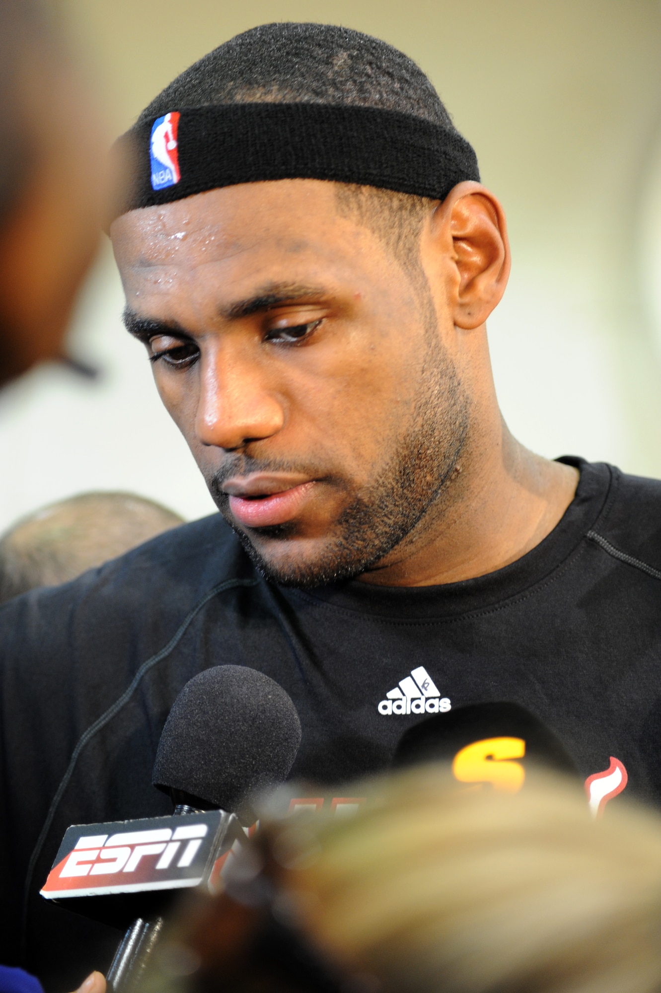 LeBron James, Miami HEAT forward, answers questions during a press conference after a preseason practice session at the Aderholt Fitness Center at Hurlburt Field, Fla., Sept. 28, 2010. The team requested the use of the fitness center for their week-long training camp, and 1st Special Operations Wing leadership agreed to support the visit. (DoD photo by U.S. Air Force Senior Airman Sheila deVera) (RELEASED)