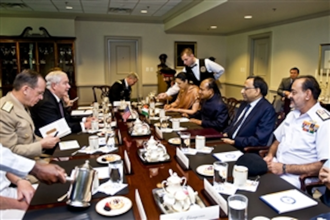 U.S. Defense Secretary Robert M. Gates, center left, holds a meeting with Indian Defense Minister Arackaparambil Kurian Antony, center right, at the Pentagon, Sept. 28, 2010. U.S. Navy Adm. Mike Mullen, left front, chairman of the Joint Chiefs of Staff, joined Gates.