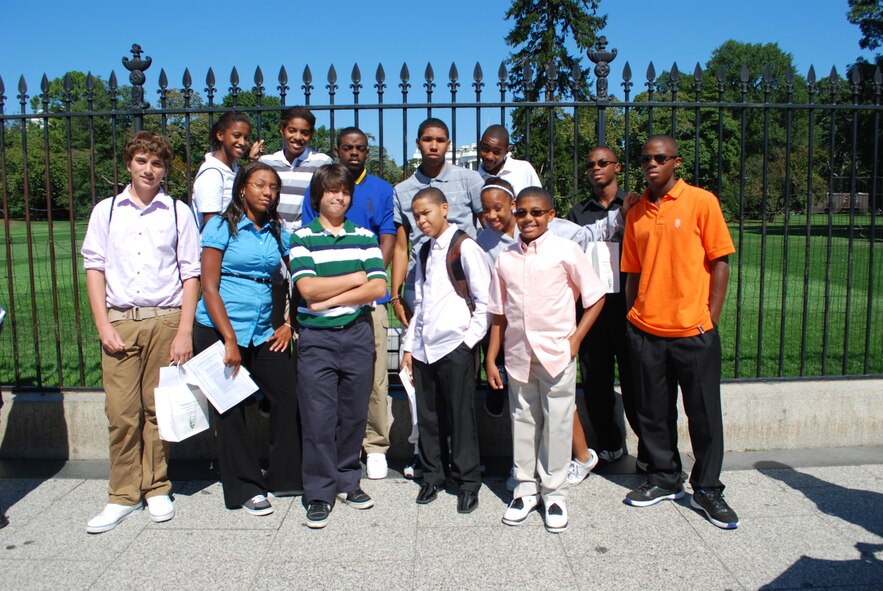 Students from the Dover Air Force Base Youth Center gather in front of the White House for a photo before heading inside on a self guided tour, Sept. 18, 2010. The tour was a unique opportunity for the students at the Youth Center to experience an aspect of United States history.(U.S. Air Force photo by Kristy Grove/Released)