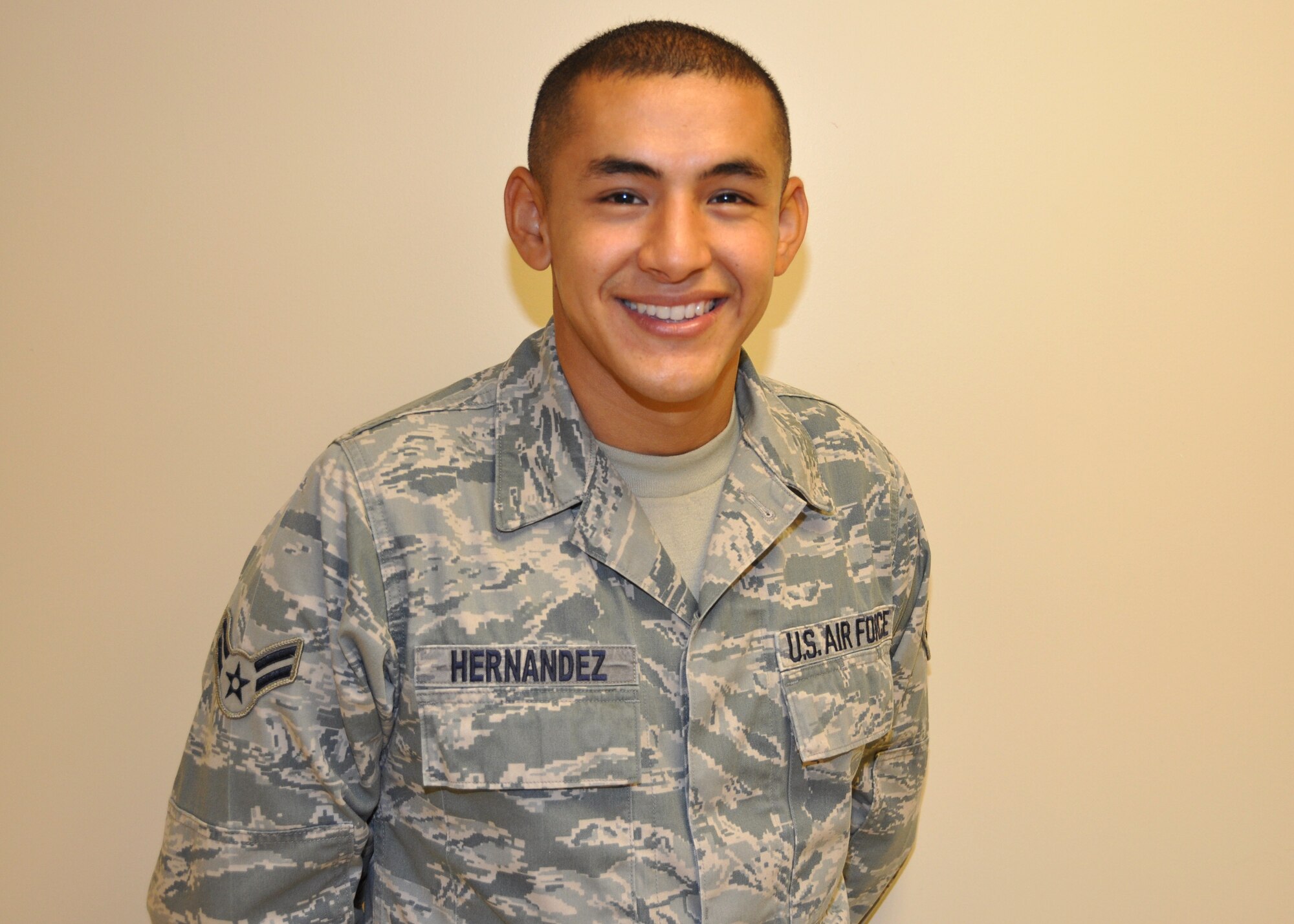Guillermo Hernandez, 81st Medical Operations Squadron, posted the fastest time of Keesler runners at the 2010 Air Force Marathon, Sept. 18 at Wright-Patterson Air Force Base, Ohio.  (U.S. Air Force photo by Steve Pivnick)