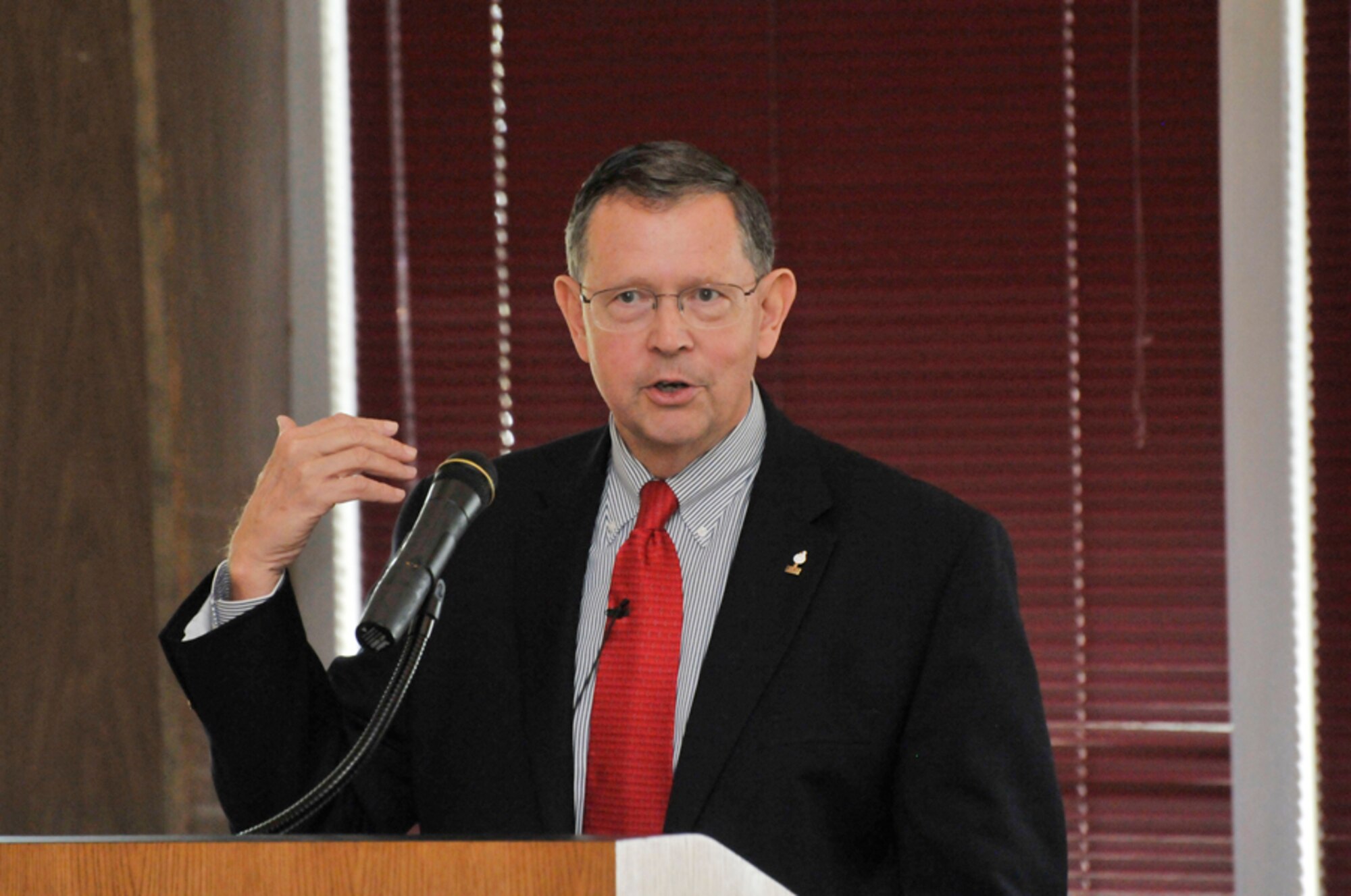 Retired Maj. Gen. Robert Dickman, the executive director of the American Institute of Aeronautics and Astronautics (AIAA), spoke recently at the Arnold Lakeside Center regarding “Lessons from an Air Force National Security Space Career: From Particle Physics to Space Launch and Satellite Ops.” (Rick Goodfriend)