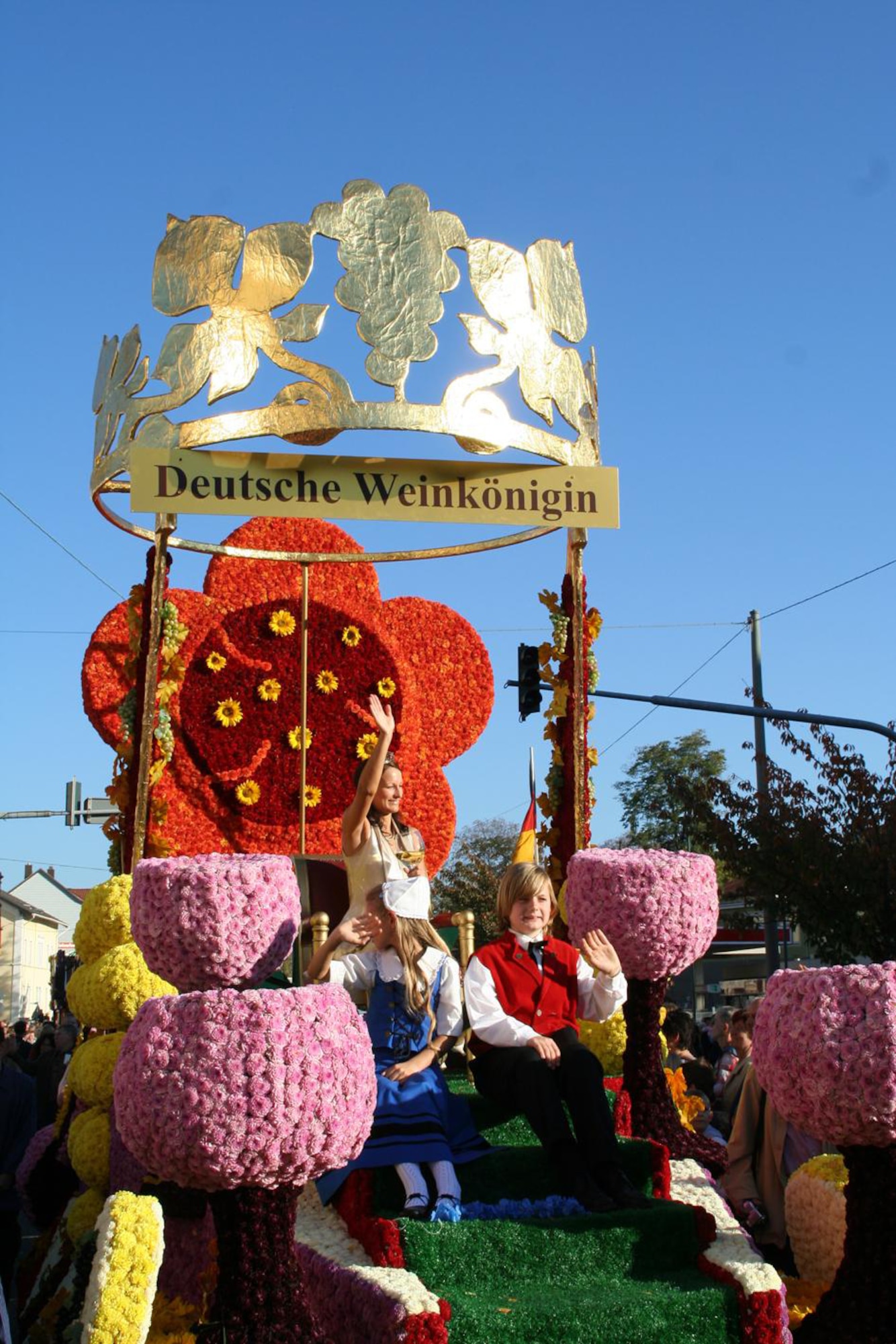 The Palatinate Wine Queen will take part in the annual vintners’ parade scheduled for 2 p.m. Oct. 11 during Neustadt’s Wine Harvest Fest. (Courtesy Photo)