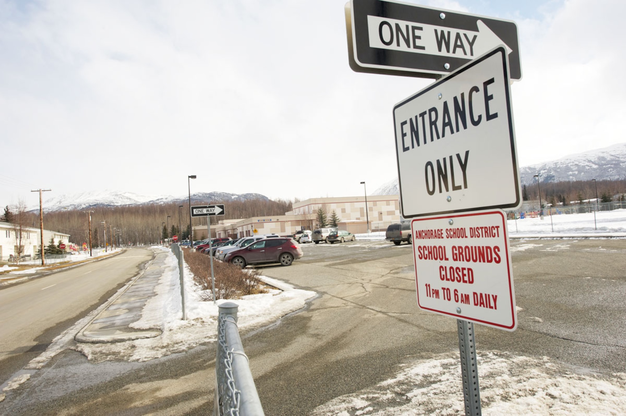 Hoonah Avenue adjacent to Ursa Minor Elementary School has been reconfigured to enhance trafficability and safety for parents dropping off their children at the school. The reconfiguration was completed as a result of a Interactive Customer Evaluation comment submitted online. Fill out an ICE comment at www.jber.af.mil. (U.S. Air Force photo/David Bedard)