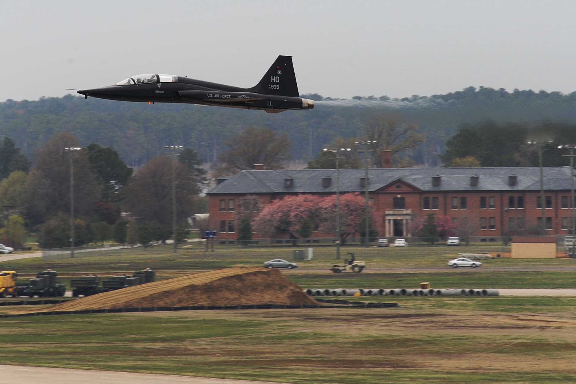 A T-38 Talon arrives at Langley Air Force Base, Va., April 1, 2011 from Holloman Air Force Base, N.M. The aircraft, flown by Col. Kevin Mastin, 1st Fighter Wing vice commander, is temporarily assigned to the 1st FW to support the F-22 Raptors and provide hands-on combat readiness training for 1st FW pilots. (U.S. Air Force photo by Senior Airman Brian Ybarbo/Released)
