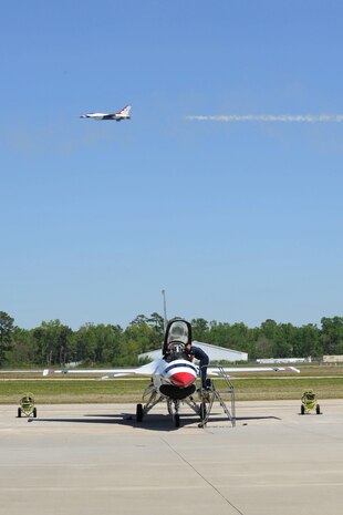 The U.S. Air Force Thunderbirds arrive at Joint Base Charleston, S.C., April 6. The Thunderbirds are scheduled to perform Saturday, April 9 during the 2011 Air Expo along with the U.S. Army Special Operations Black Daggers Jump team, Tora! Tora! Tora!, the GEICO Skytypers, a B-25 Bomber, Air Combat Command demonstrations teams and much more.