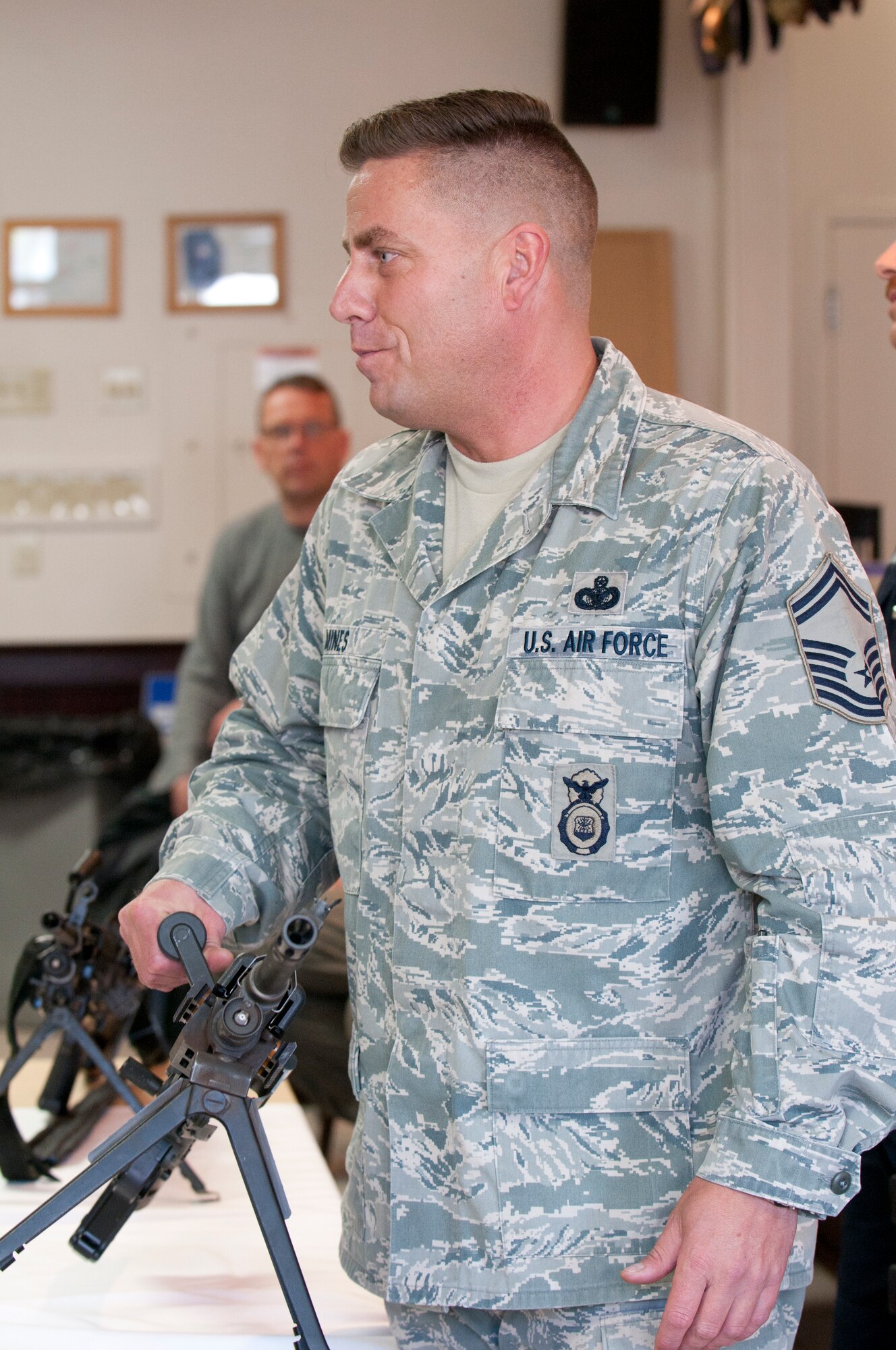 Midview JROTC group visits YARS > Youngstown Air Reserve Station