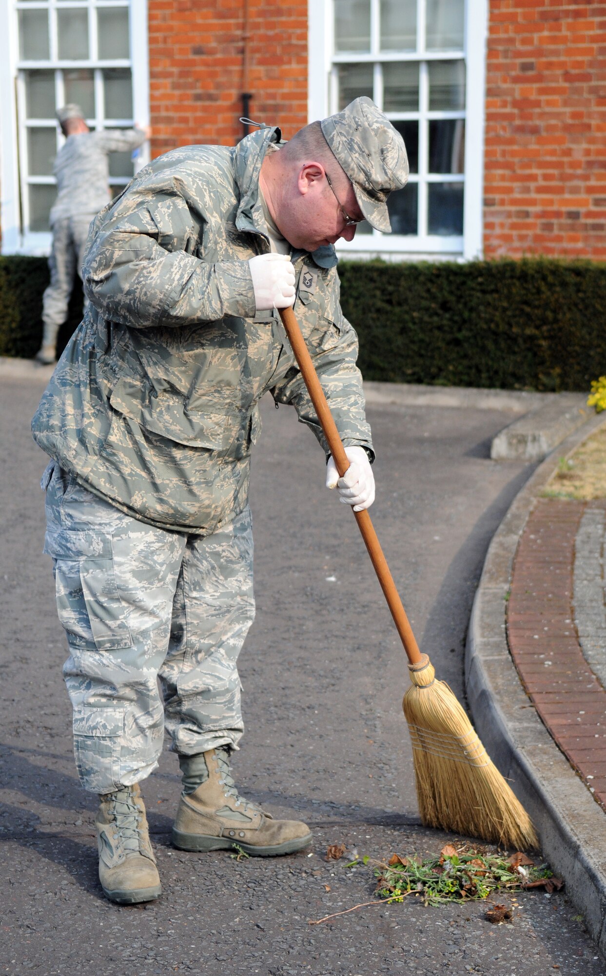 Spring Cleaning > Royal Air Force Mildenhall > RAF Mildenhall News