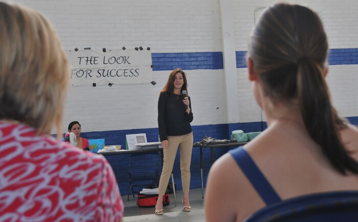Kim Delaney, star of television’s “Army Wives,” teamed up with The Look for Success non-profit organization to host a military wives make-over April 16, at Armory Park in North Charleston, S.C. Ms. Delaney, who plays Claudia Joy Holden in the series, thanked the group of spouses for their sacrifices. During the event, volunteer cosmetologists form a local salon provided free hair cuts and makeovers for more than 50 military wives. (U.S. Air Force photo /A1C Jared Trimarchi)