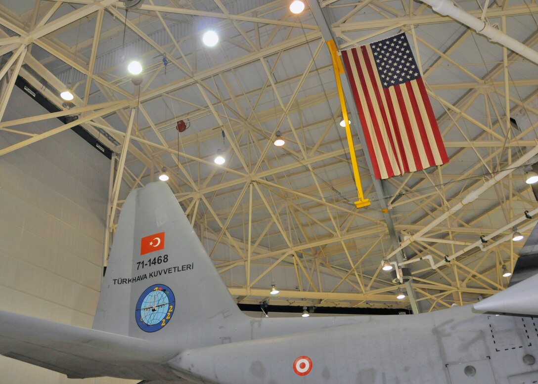 Aircraft maintainers of the 914th Airlift Wing provide maintenance to a Turkish Air Force C-130E aircraft April 18, 2011 at the Niagara Falls Air Reserve Station, NY. The Turkish Airmen were on a training mission when they required maintenance on one of their aircraft’s front windows. (U.S. Air Force photo by Staff Sgt. Joseph McKee)