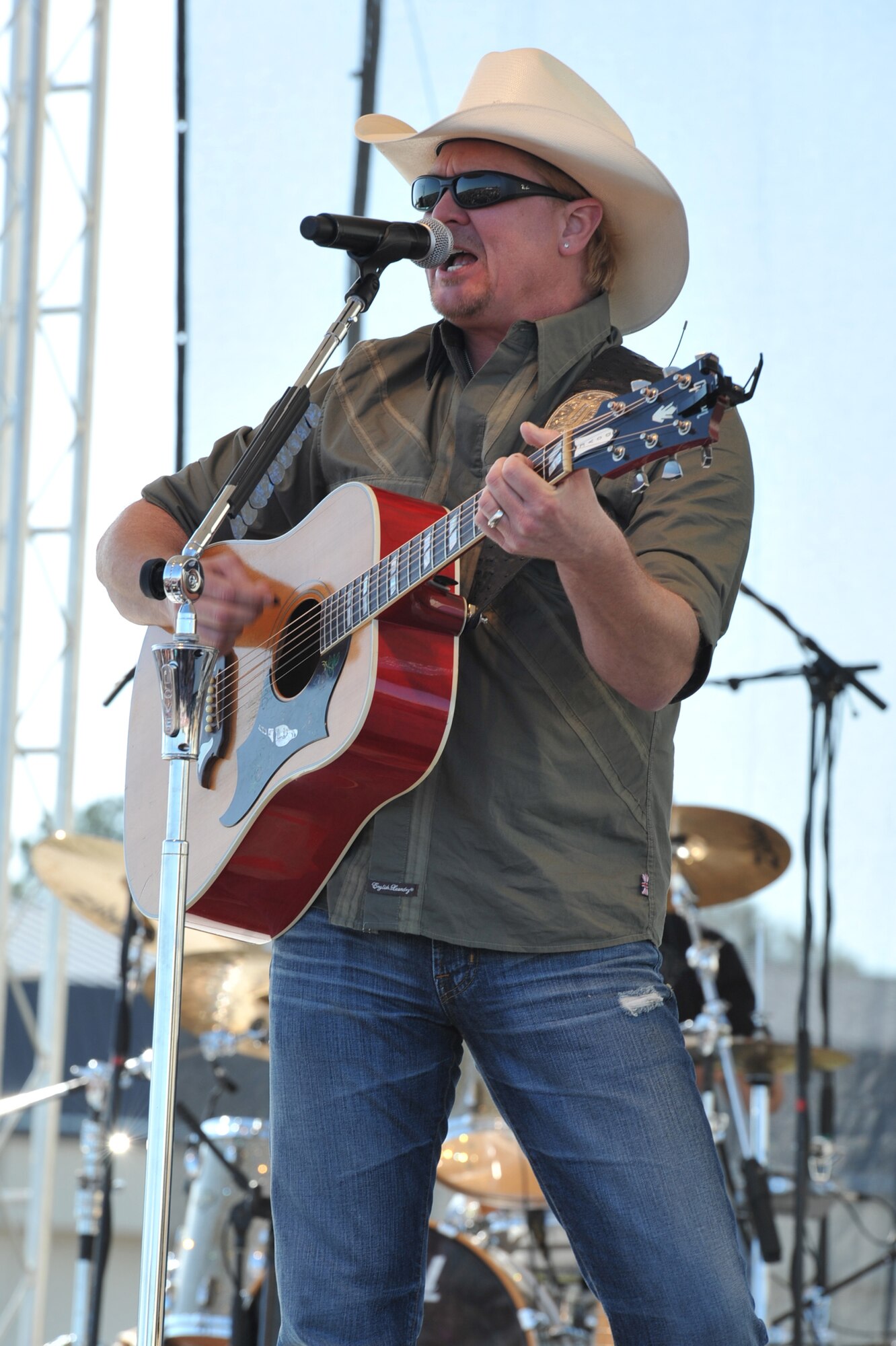 SEYMOUR JOHNSON AIR FORCE BASE, N.C. -- Tracy Lawrence performs during the Wings Over Wayne Air Show and Open House here, April 17, 2011. Tracy Lawrence has been performing country music around the world since 1991 at the age of 23. (U.S. Air Force photo/Senior Airman Whitney Lambert) (RELEASED)