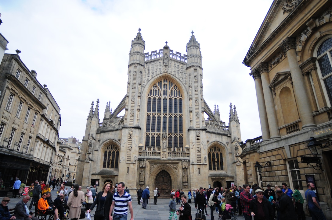 BATH, England – The Bath Abbey, founded in 1499, was built on the site of an earlier Norman Cathedral and the original Abbey Church, which was built in the eighth century. Participants in an RAF Lakenheath Information, Tickets and Travel trip went on a walking tour of the City of Bath on April 16, 2011. This is one of the many attractions to see at the City of Bath. (U.S. Air Force photo/Staff Sgt. Stephen Linch)