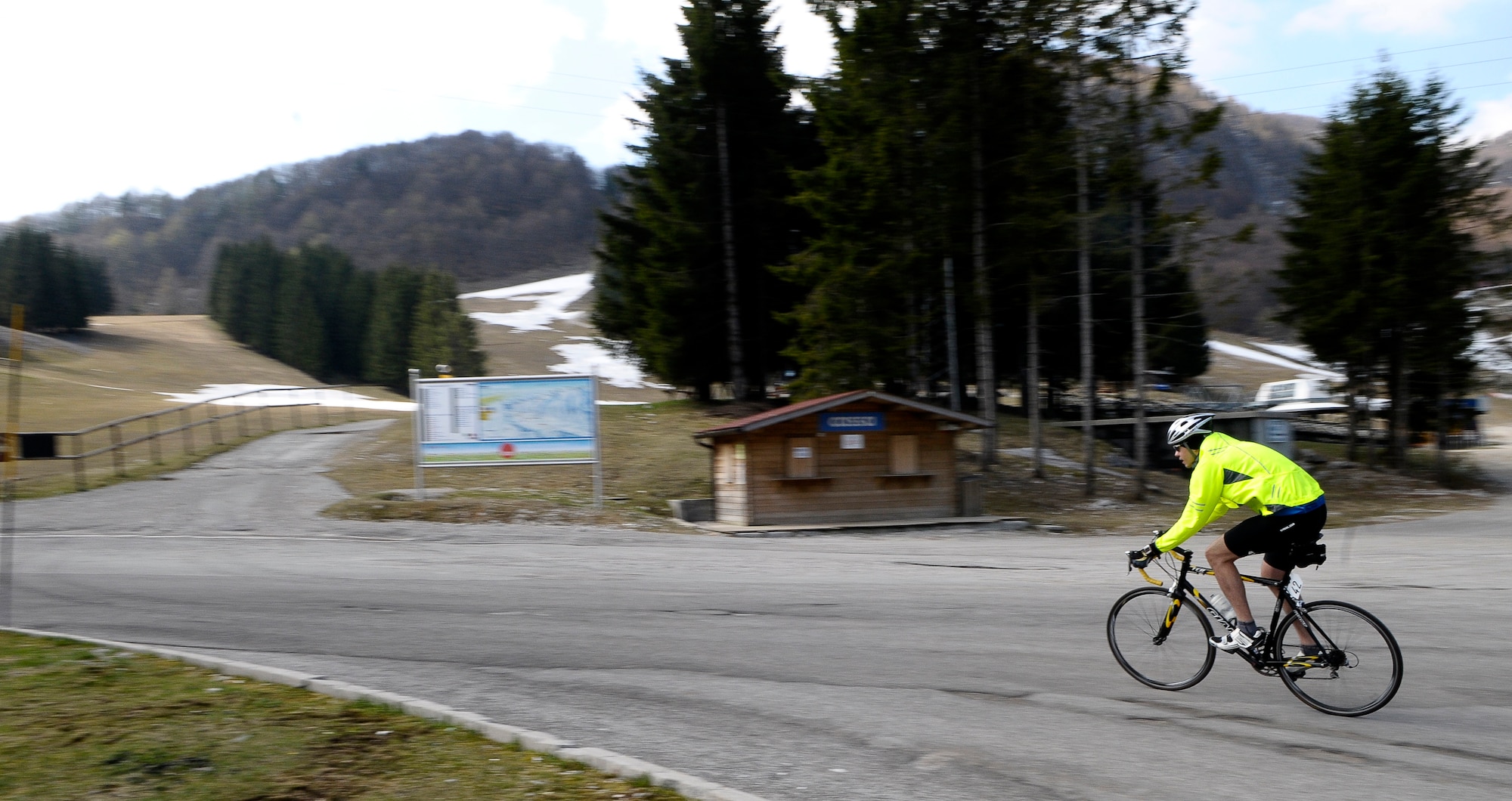 036 – Jeffrey Thomas from Aviano, rides his bicycle through a checkpoint in Piancavallo, Italy, during the U.S. Forces Europe Road Cycling Series April 17. The road bike competition was part of the Aviano Super Cycling Weekend, hosted by the 31st Force Support Squadron, and welcomed American cyclists from bases throughout Europe. (U.S. Air Force photo by Airman 1st Class Katherine Windish)