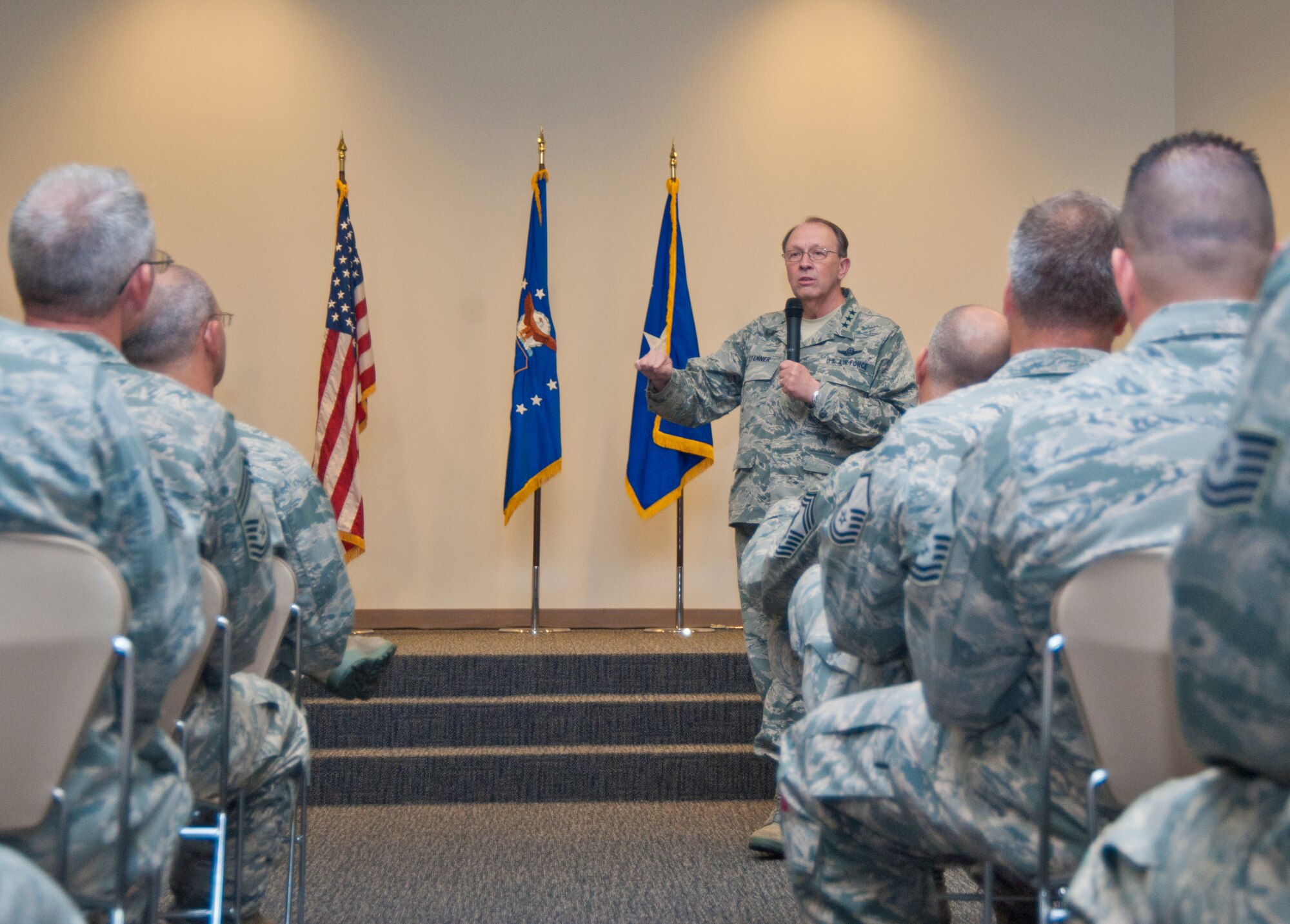 Lt. Gen. Charles Stenner, commander, Air Force Reserve Command holds a town-hall meeting with over 100 members of the 403rd Wing at Keesler Air Force Base, Miss., April 20 as part of his "mid-America" tour to AFRC bases. "The loads you're hauling in those stretch-Js (Flying Jennies) and the kinds of things you're doing with the WC (Hurricane Hunters) mission are noticed world-wide and at the highest levels of this government," said General Stenner. "Thank you all for what you do for this mission and what you do for this nations' defense." As part of his visit to the 403rd, General Stenner met with the Wing's commander, Brig. Gen. James Muscatell. "Lt. Gen. Stenner was very pleased with his visit to us and reiterated to me that we are the template for other wings in regards to the way in which we do business," said General Muscatell. "He especially liked the attitude he saw from all of you and how everyone is engaged. As always, I'm very proud of what our wing accomplishes on a daily basis, this just adds to the fact that we are the wing of choice." (U.S. Air Force photo by Maj. Heather Newcomb)
