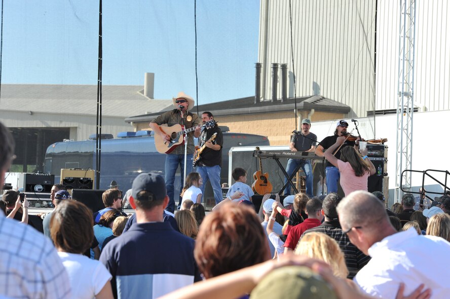 SEYMOUR JOHNSON AIR FORCE BASE, N.C. -- Tracy Lawrence performs during the Wings Over Wayne Air Show and Open House here, April 17, 2011. Crowd members sang and danced along during Lawrence's country music concert. (U.S. Air Force photo/Senior Airman Whitney Lambert) (RELEASED)