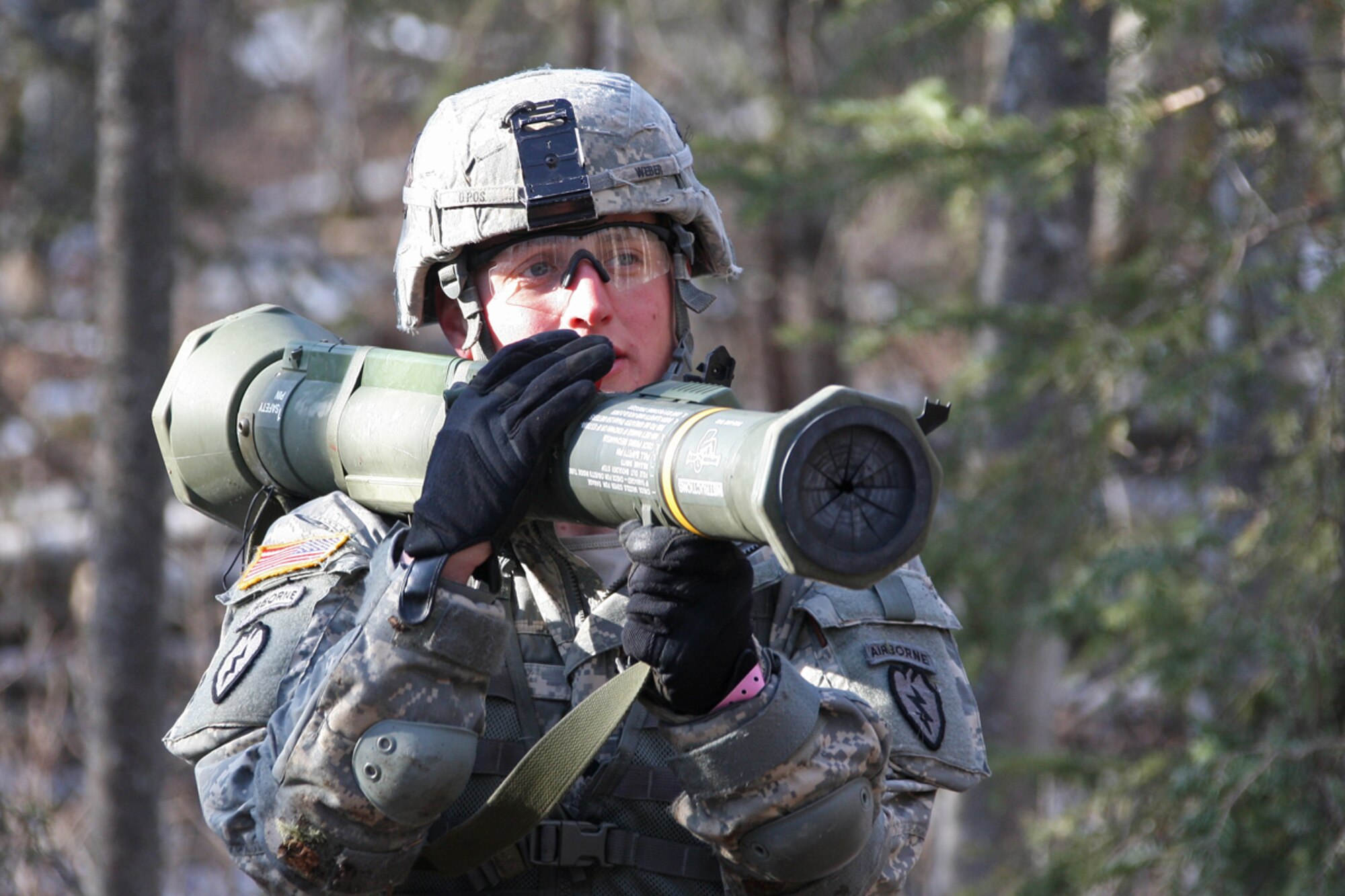 Army Spc. Christopher Weber, A Co, 1/501st Inf Bn, prepares to put the M136 AT-4 Rocket Launcher into operation.  The M136 AT4 is a 84mm, lightweight, self-contained, anti-armor weapon.  Soldiers were required to prepare the weapon for firing and perform misfire procedures. (U.S. Air Force photo/Percy Jones)

